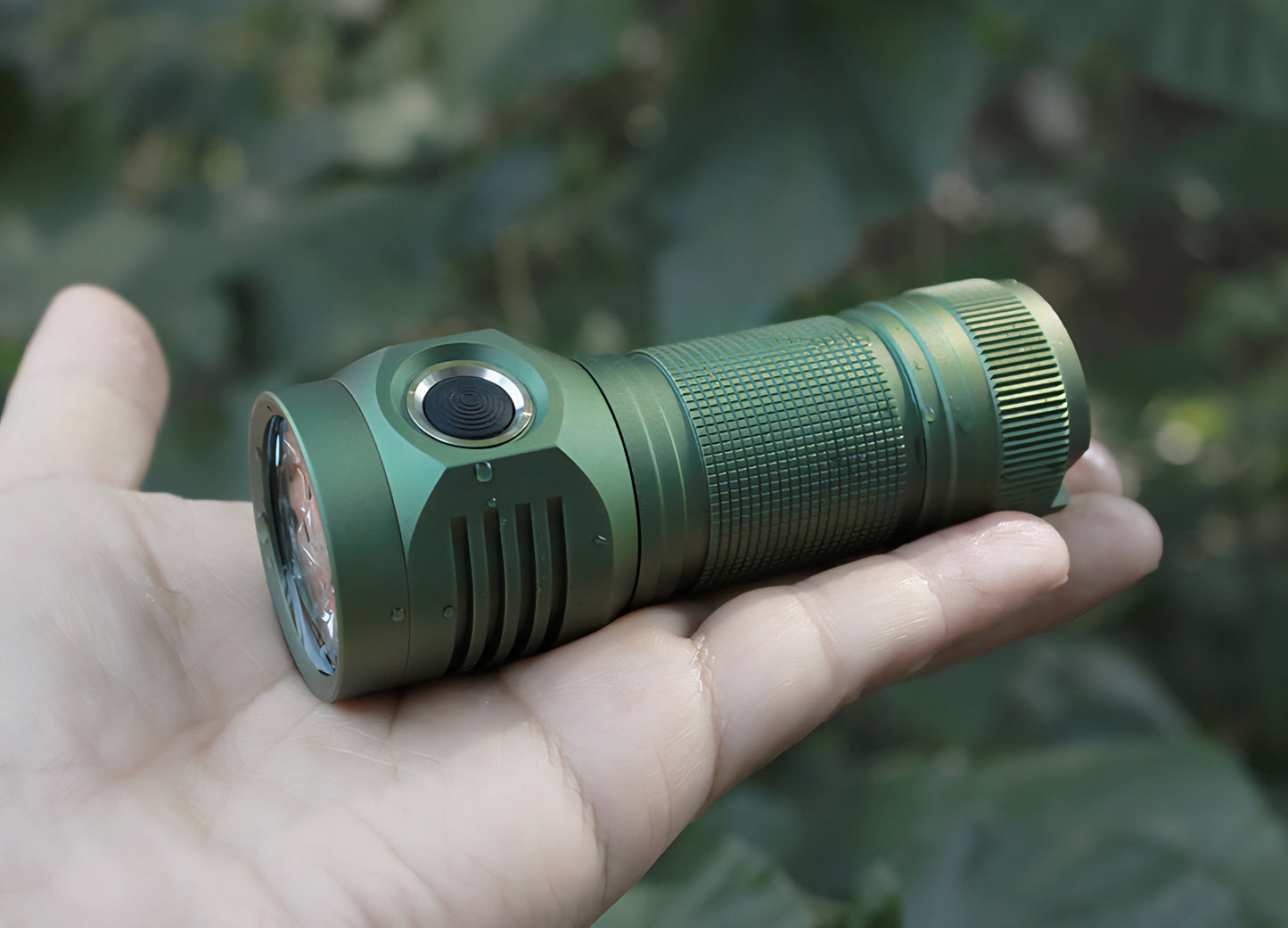 Emisar D4SV2 26650 High Power LED Flashlight *CUSTOM BUILT-TO-ORDER* GREEN