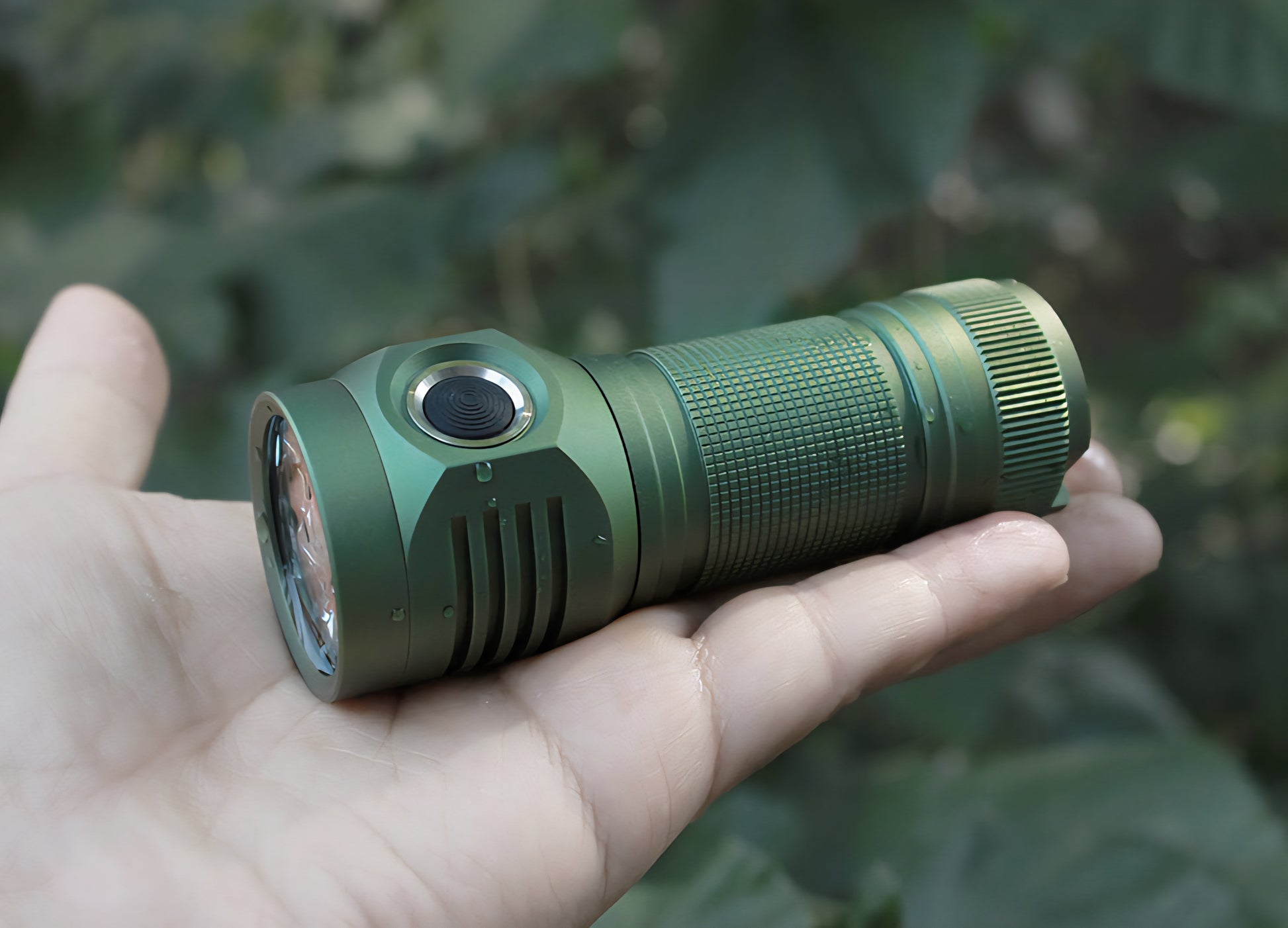 Emisar D4SV2 26650 High Power LED Flashlight *CUSTOM BUILT-TO-ORDER* GREEN
