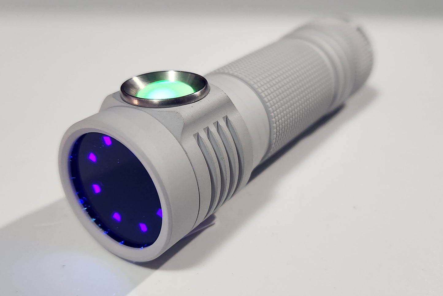 Emisar D4v2 High Power 8 X LED Mule UV LED Flashlight "CUSTOM BUILT-TO-ORDER" STONEWHITE ($5 ADDITIONAL)