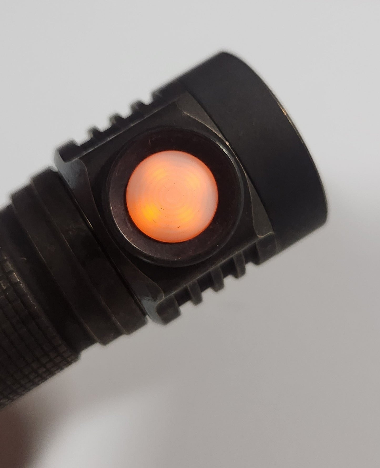 Emisar D4v2 Brass 2-CH 2CH High Power LED Flashlight *CUSTOM BUILD-TO-ORDER*