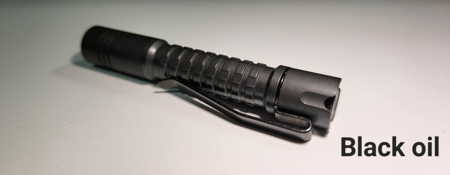 Reylight Pineapple Mini Titanium Black Oil Anodized Nichia 519A