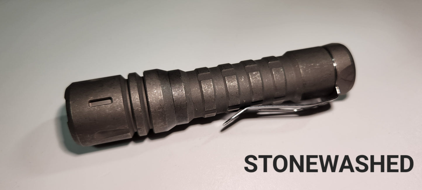 ReyLight Lanapple Titanium 14500 LED Flashlight TITANIUM STONEWASHED 519A 4000K
