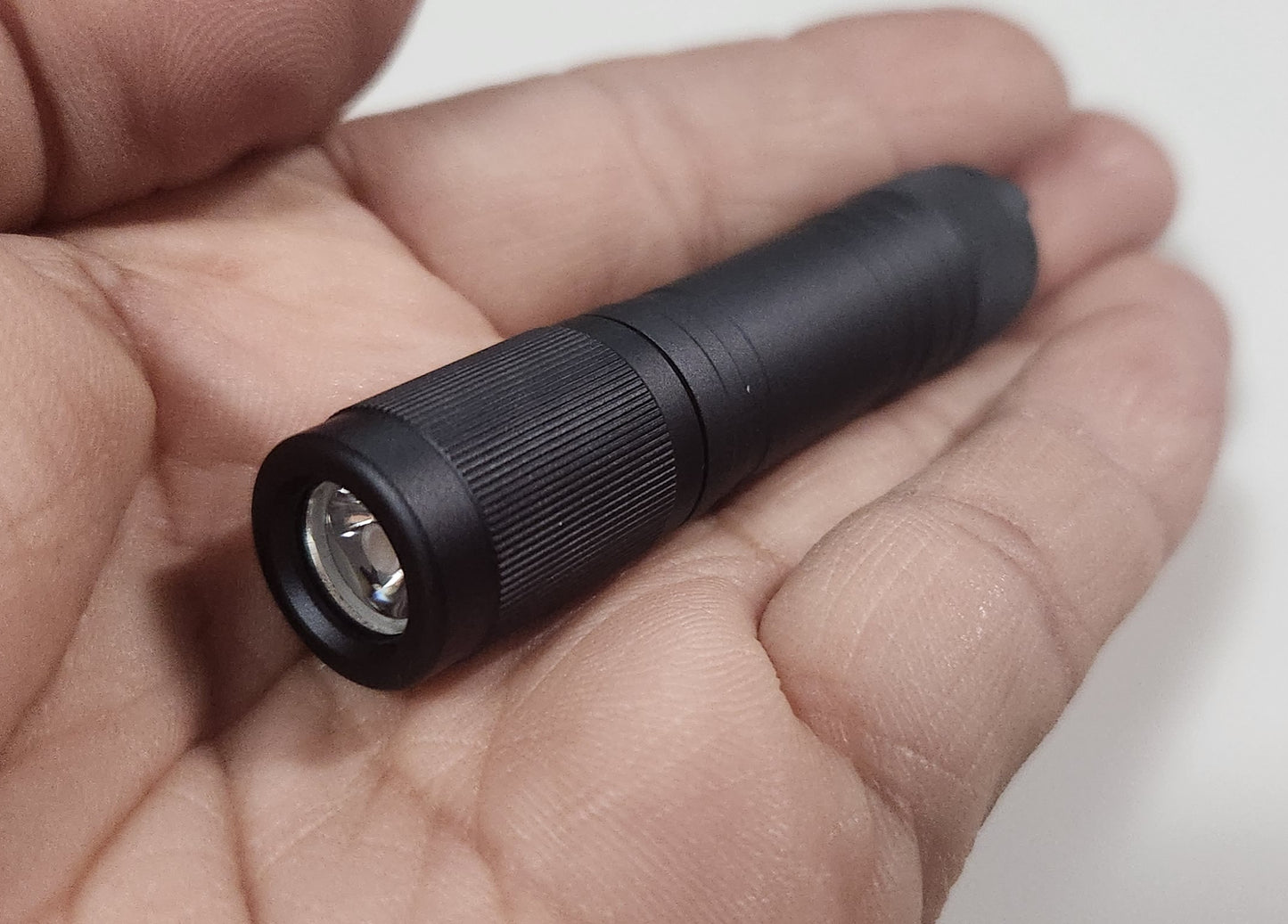 Emisar KC1 Keychain High Power Mini LED Flashlight GRAY