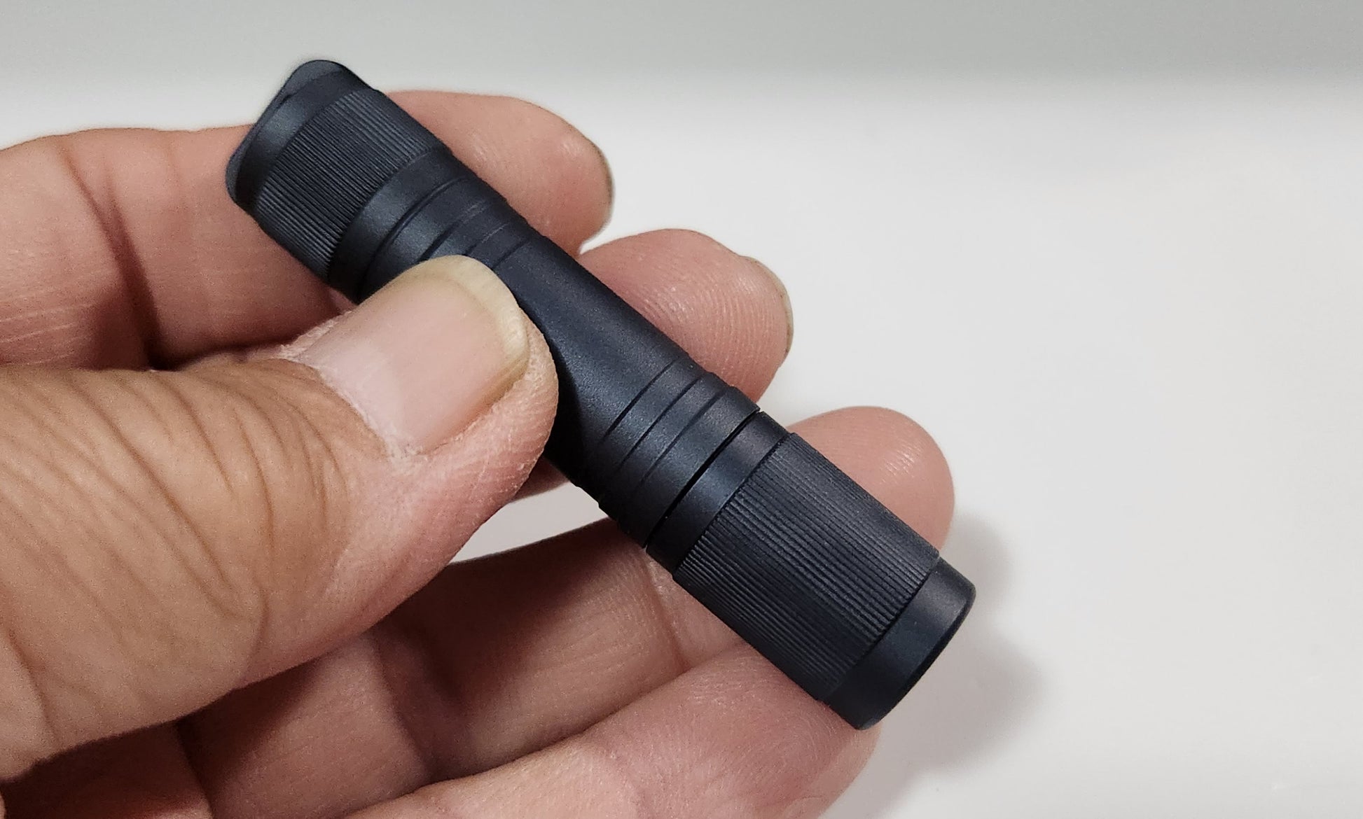 Emisar KC1 Keychain High Power Mini LED Flashlight