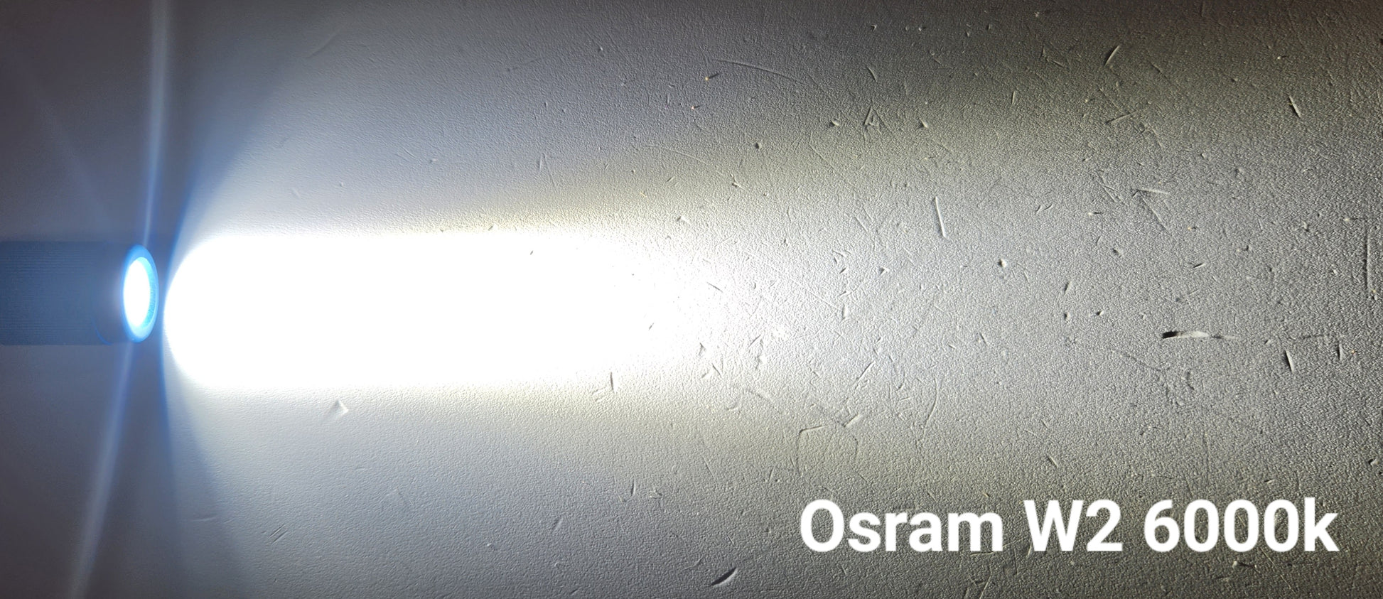 Emisar KC1 Keychain High Power Mini LED Flashlight