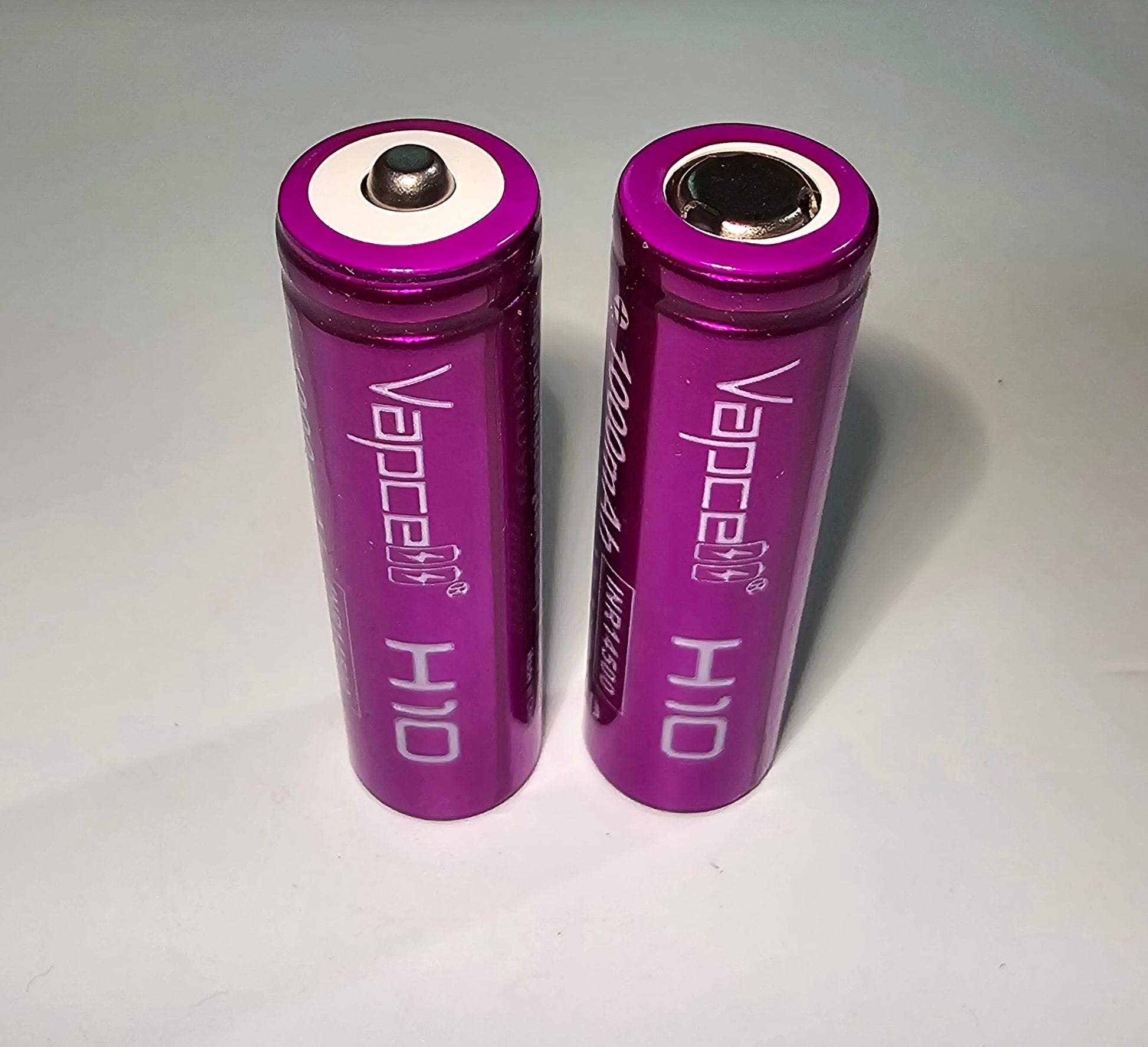 Vapcell H10 14500 10A Lithium-Ion battery *MUST BE SOLD WITH A FLASHLIGHT + FEDEX*