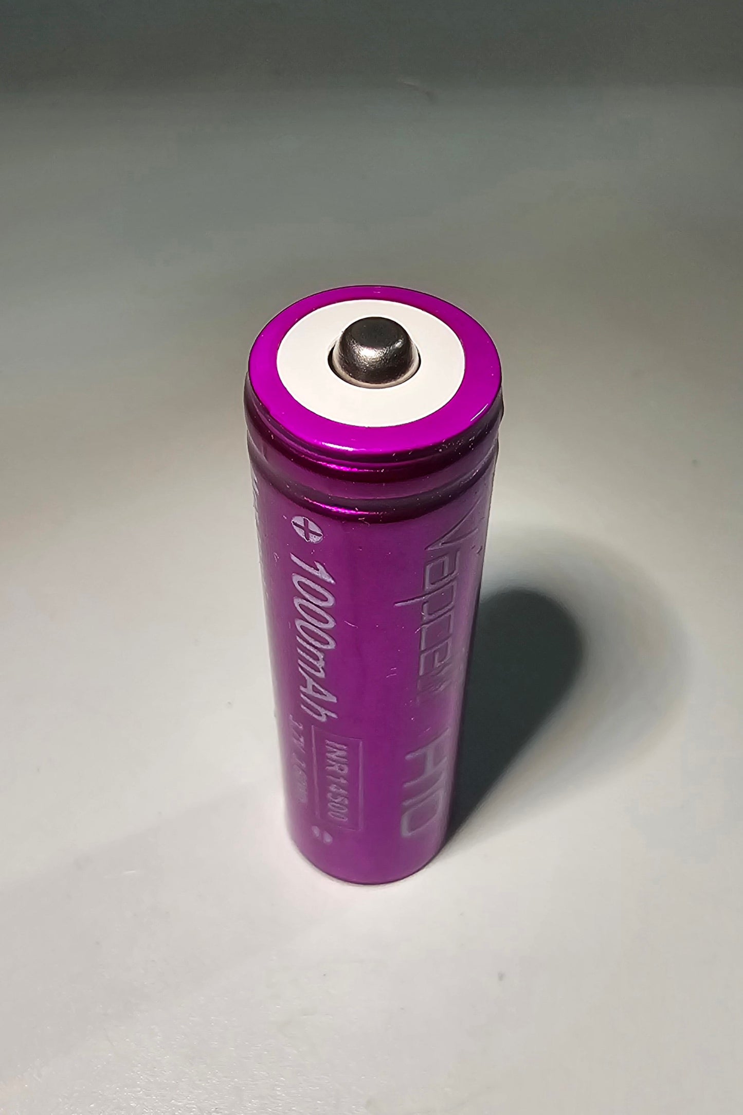 Vapcell H10 14500 10A Lithium-Ion battery *MUST BE SOLD WITH A FLASHLIGHT + FEDEX*