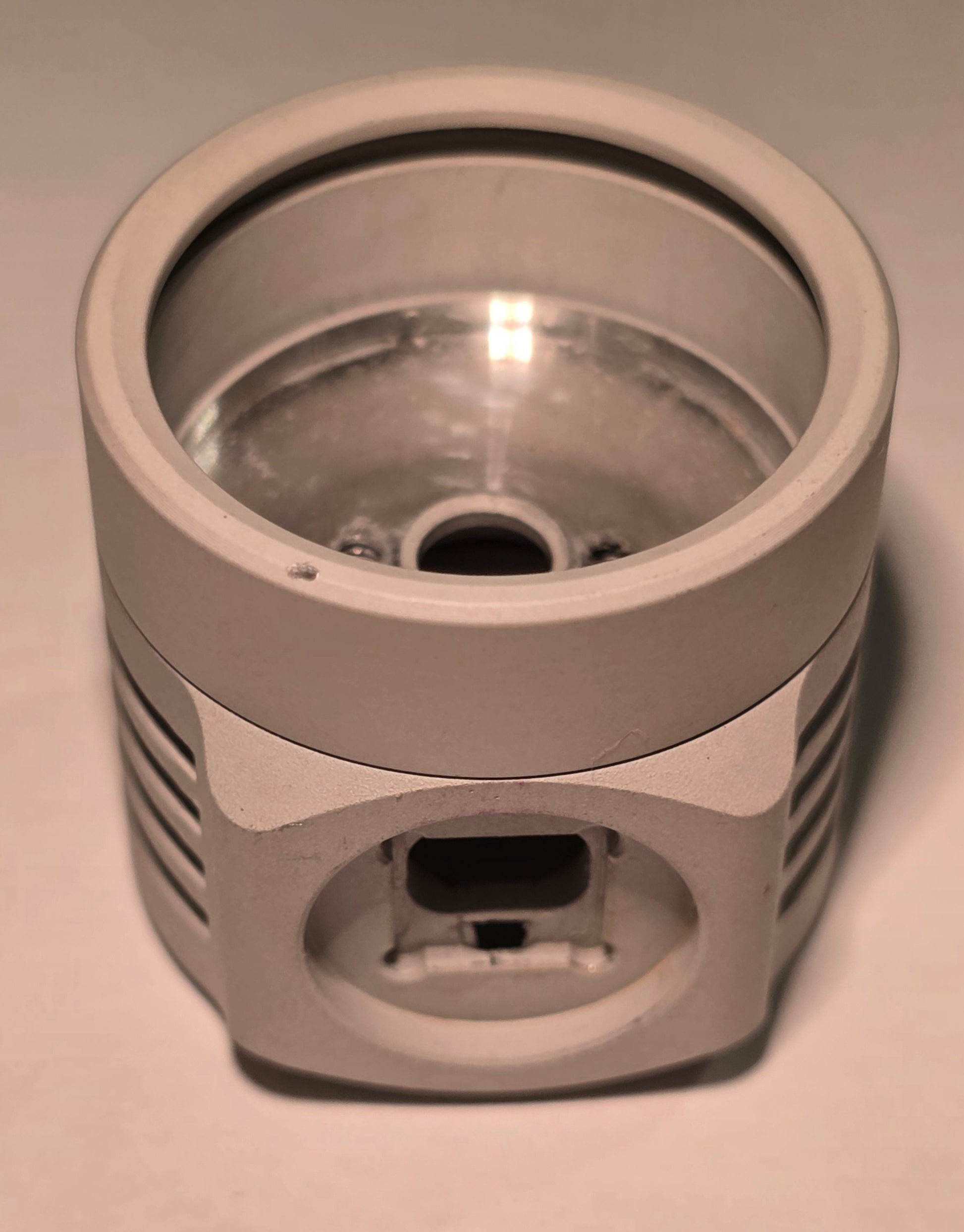 CLOSEOUT DEALS! USED! D4V2 STONEWHITE HEAD + BEZEL (SOME SCRATCHES)
