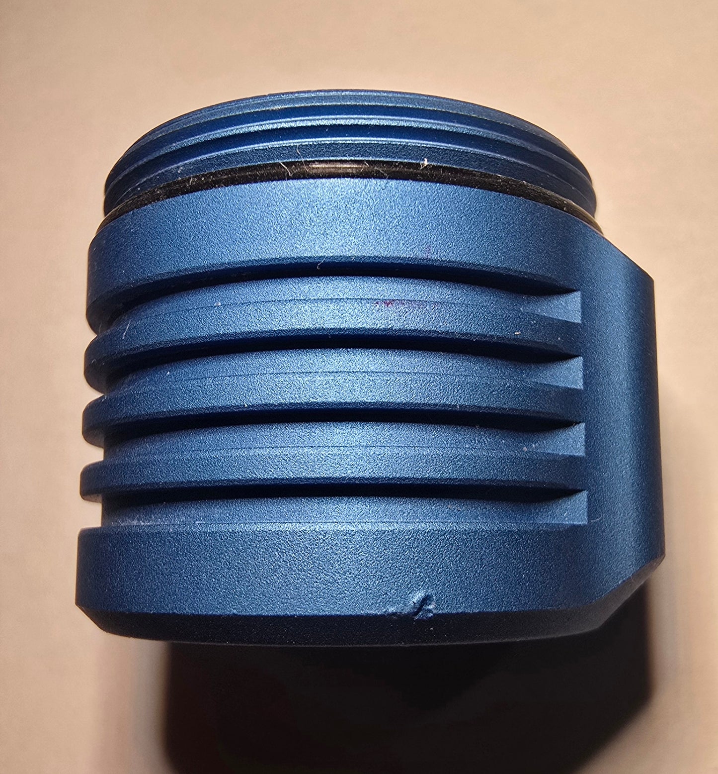 CLOSEOUT DEALS! D4V2 *NEW* CYAN DAMAGE ON BODY PRESSED SW RING