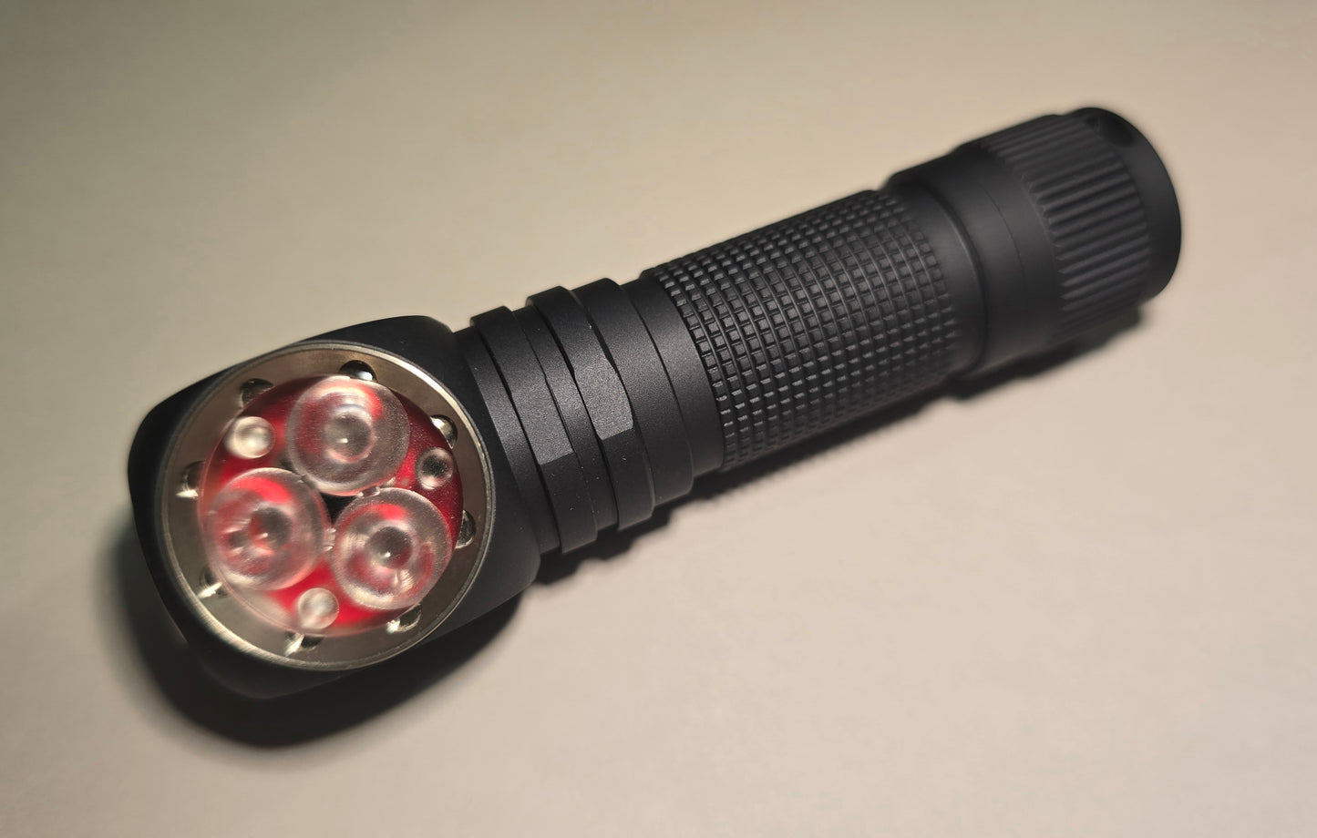 Emisar DW3AA AA/14500 Premium Compact LED Flashlight *CUSTOM BUILT-TO-ORDER* GRAY