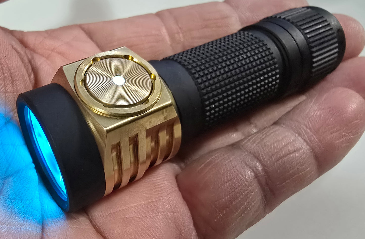 Emisar D3AA AA/14500 Premium Compact LED Flashlight *CUSTOM BUILT-TO-ORDER*