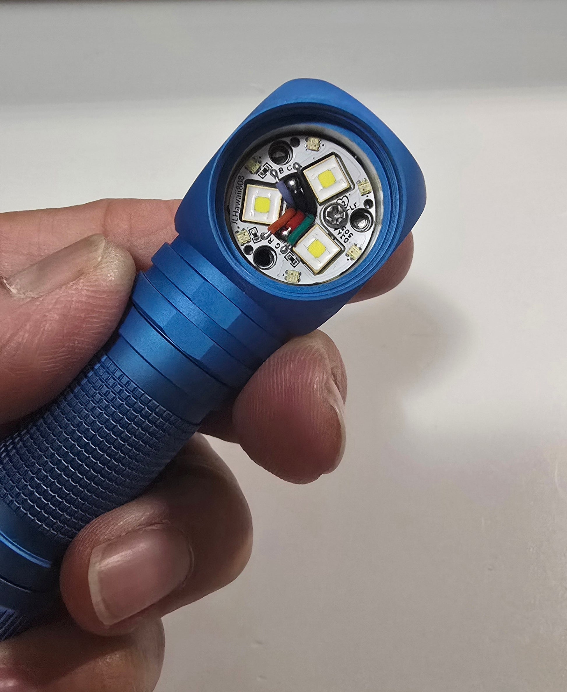 Emisar DW3AA AA/14500 Premium Compact LED Flashlight *CUSTOM BUILT-TO-ORDER*