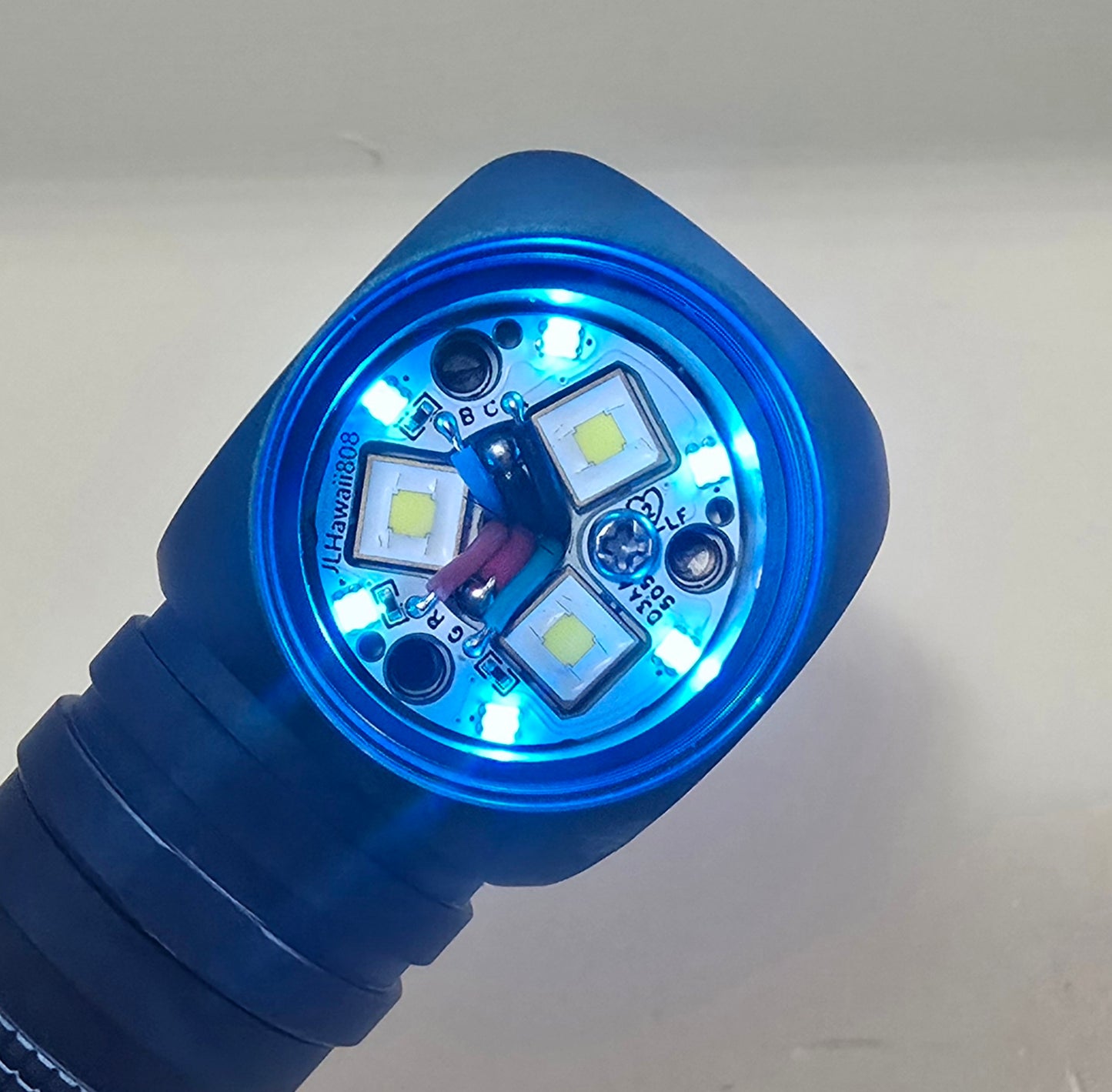 Emisar DW3AA AA/14500 Premium Compact LED Flashlight *CUSTOM BUILT-TO-ORDER*