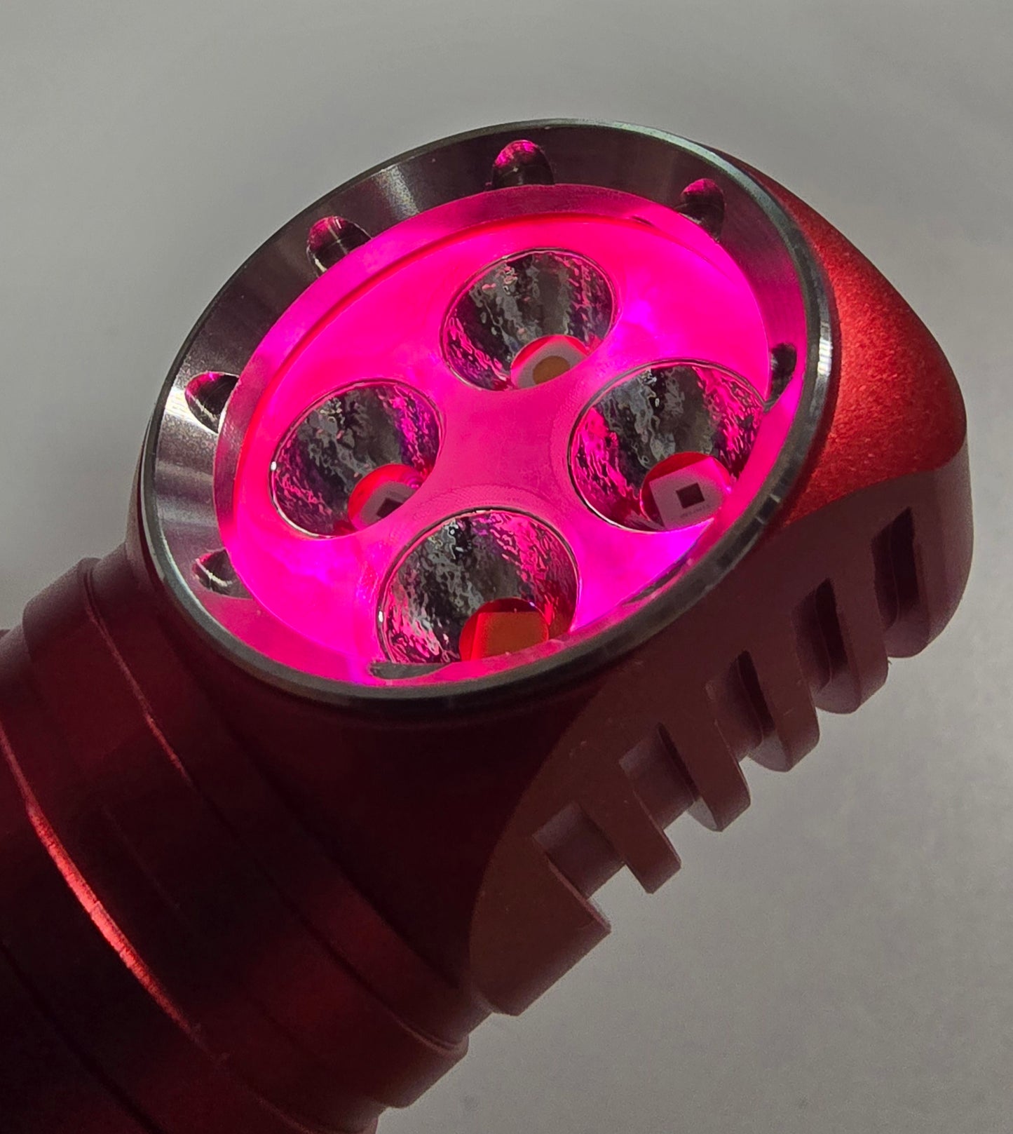 Emisar DW4K 21700 Right Angle LED Flashlight *CUSTOM BUILT-TO-ORDER*