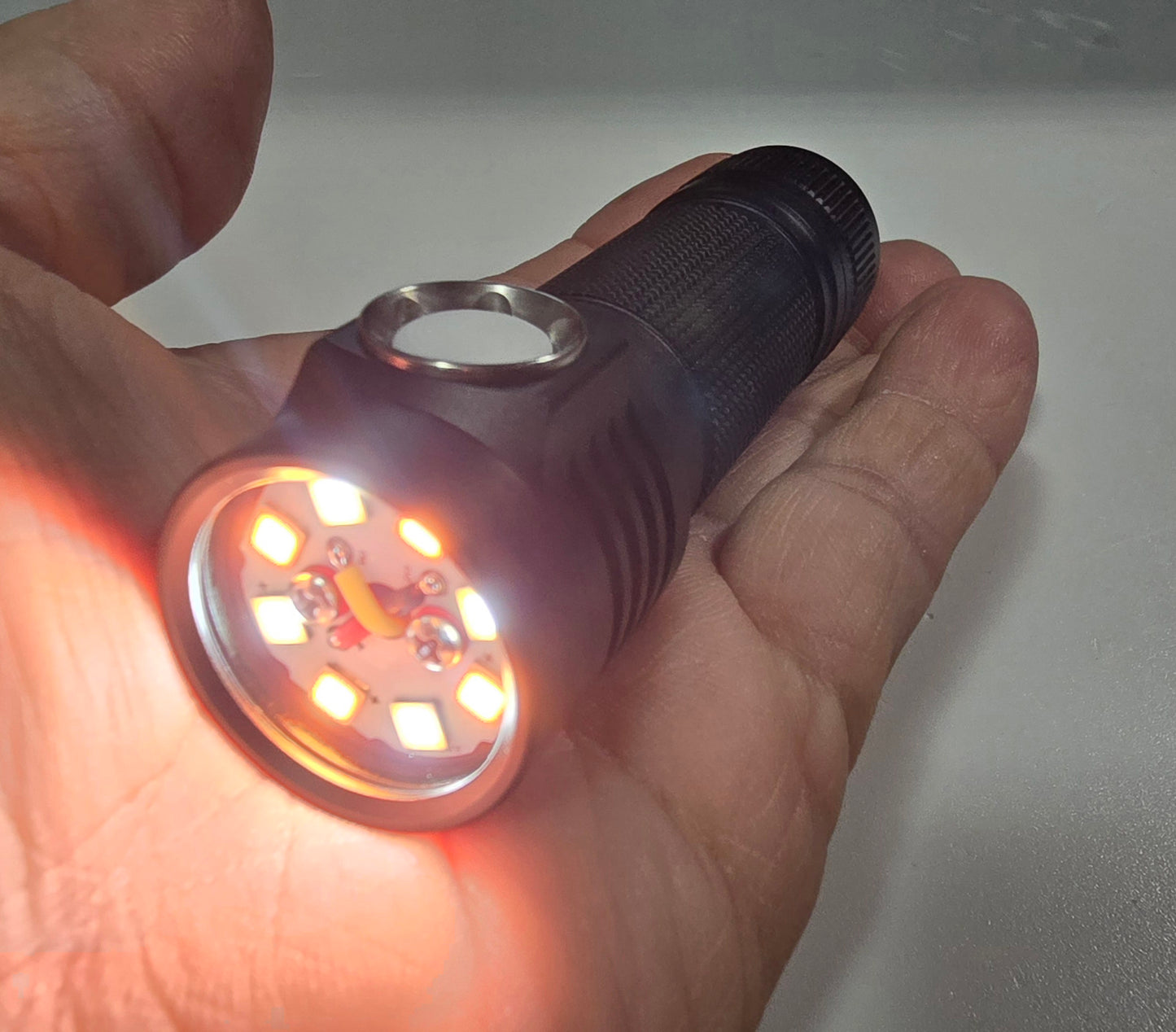 Emisar D4V2 2CH 2-CH Mule High Power LED Flashlight *CUSTOM BUILT-TO-ORDER*
