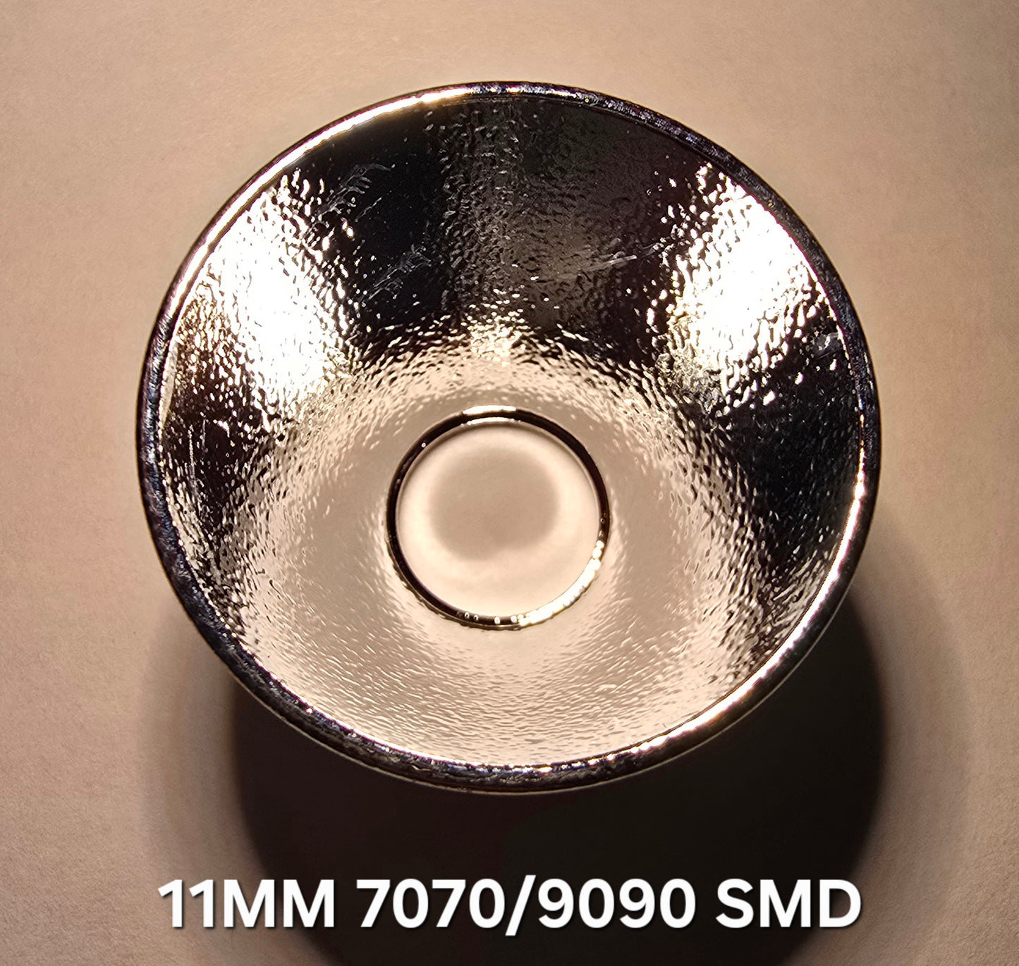 Aluminum Reflector SMO or OP 30.5 X 20.5MM OP 11MM LED OPENING 7070 9090SMD (KR1 D1 D1K)