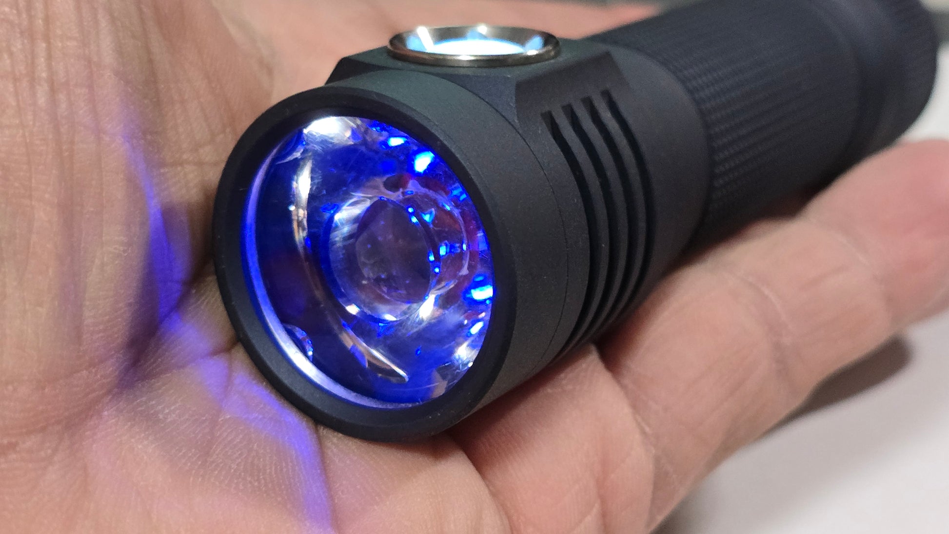 Emisar DA1k 21700 LED Flashlight W/Lume X1 Driver *CUSTOM BUILT-TO-ORDER*