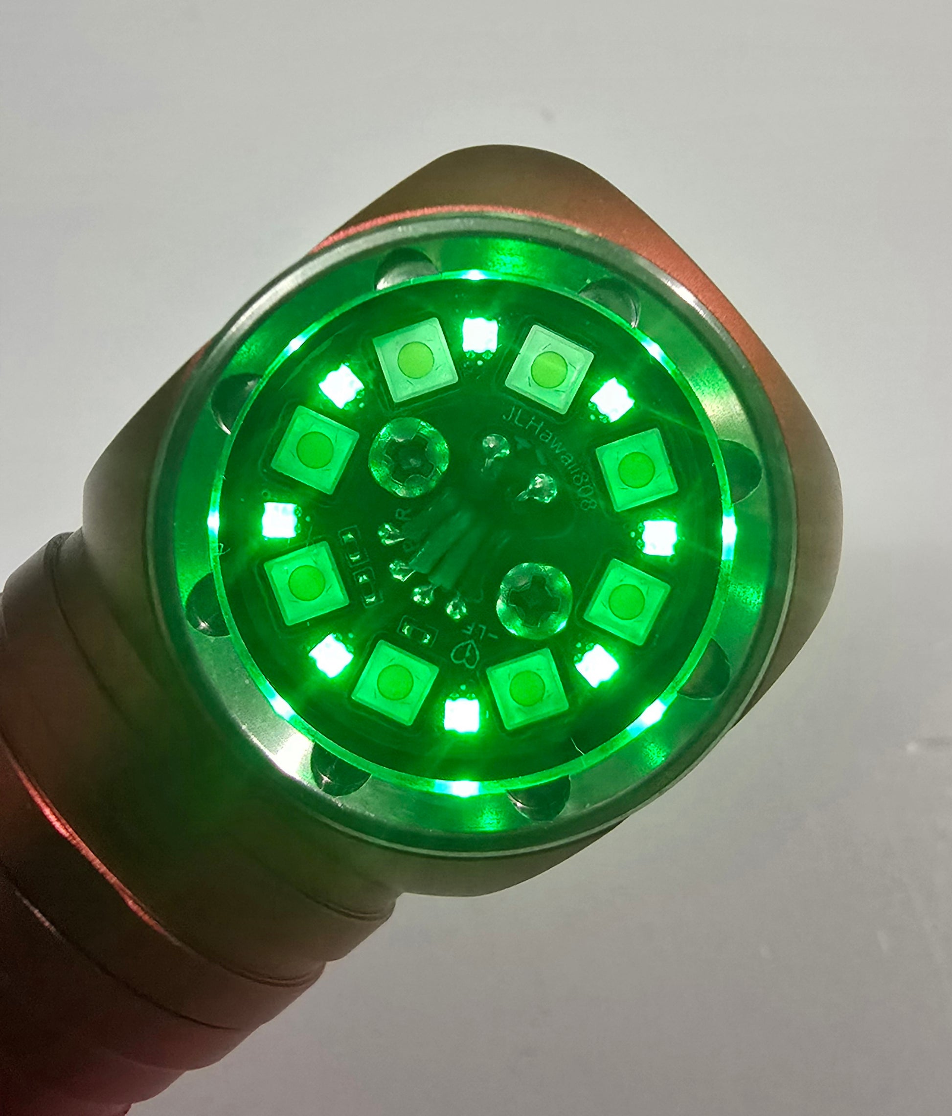Emisar DW4K 21700 Right Angle LED Flashlight *CUSTOM BUILT-TO-ORDER*