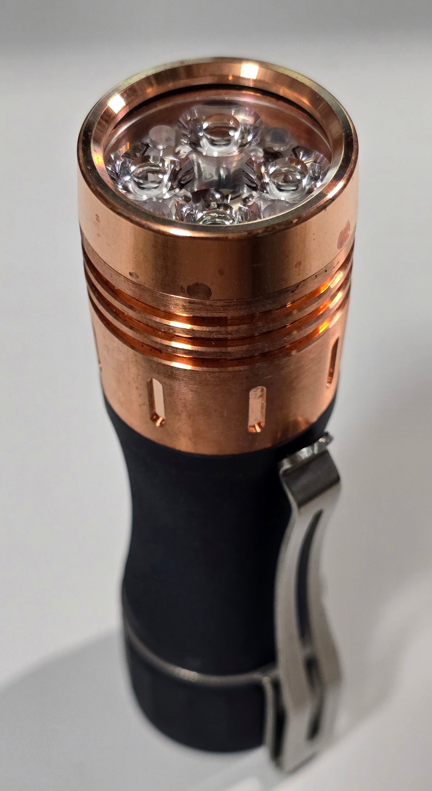 Noctigon KR4 18650 High Power LED Flashlight "CUSTOM BUILT-TO-ORDER"