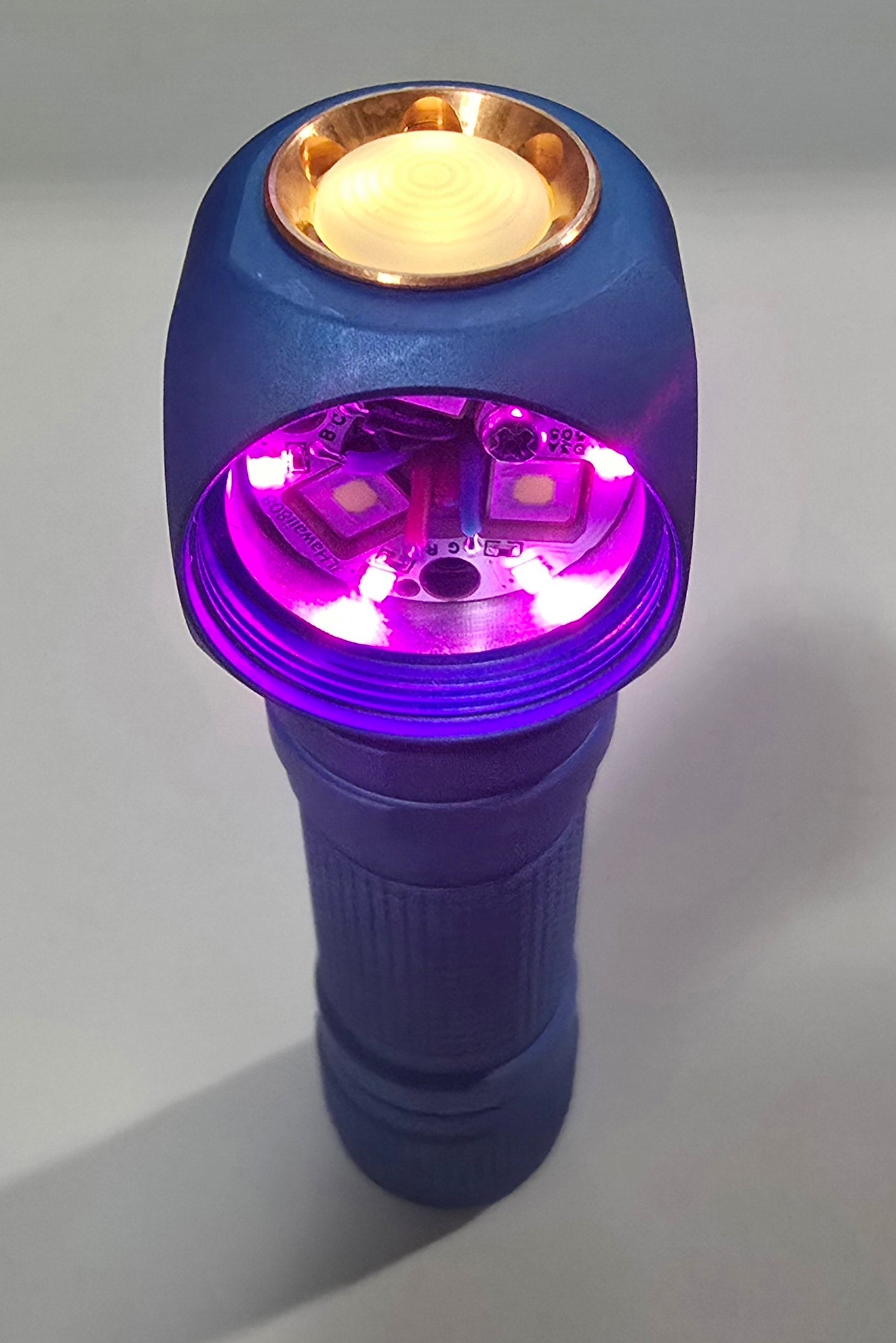 Emisar DW3AA AA/14500 Premium Compact LED Flashlight *CUSTOM BUILT-TO-ORDER*