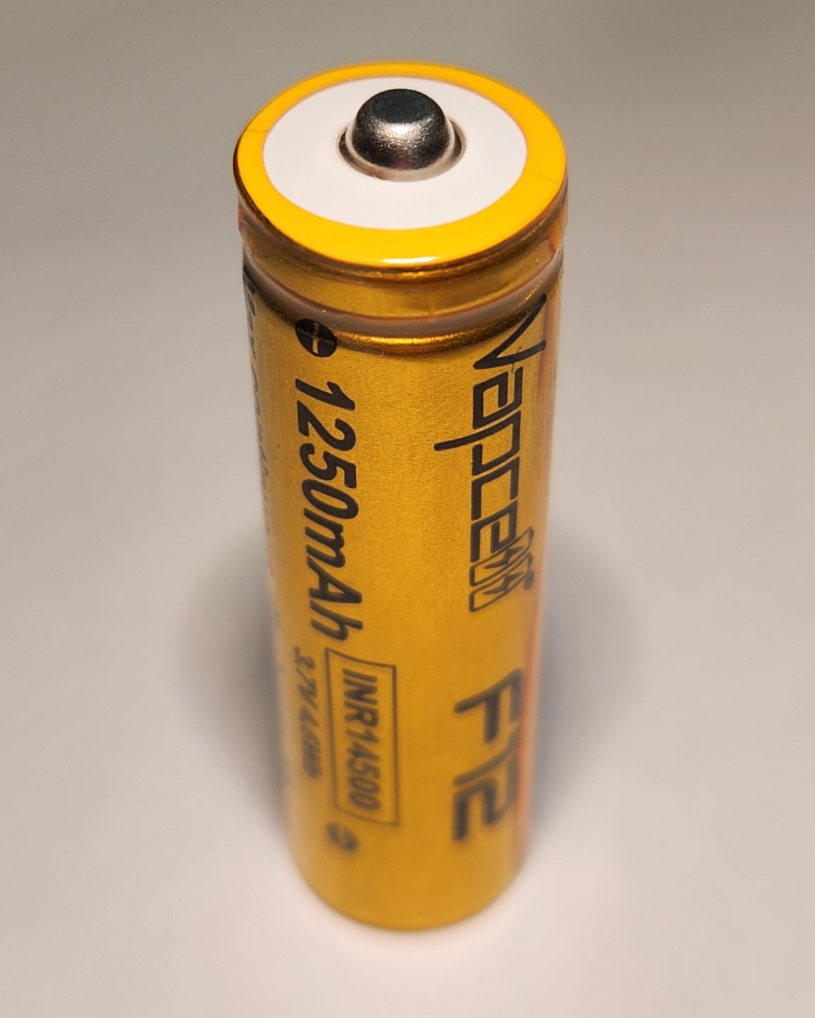 Vapcell F12 14500 1250 mAh 3A Rechargeable Lithium-Ion Battery *** HAS TO BE SHIPPED WITH FLASHLIGHT + FEDEX ***