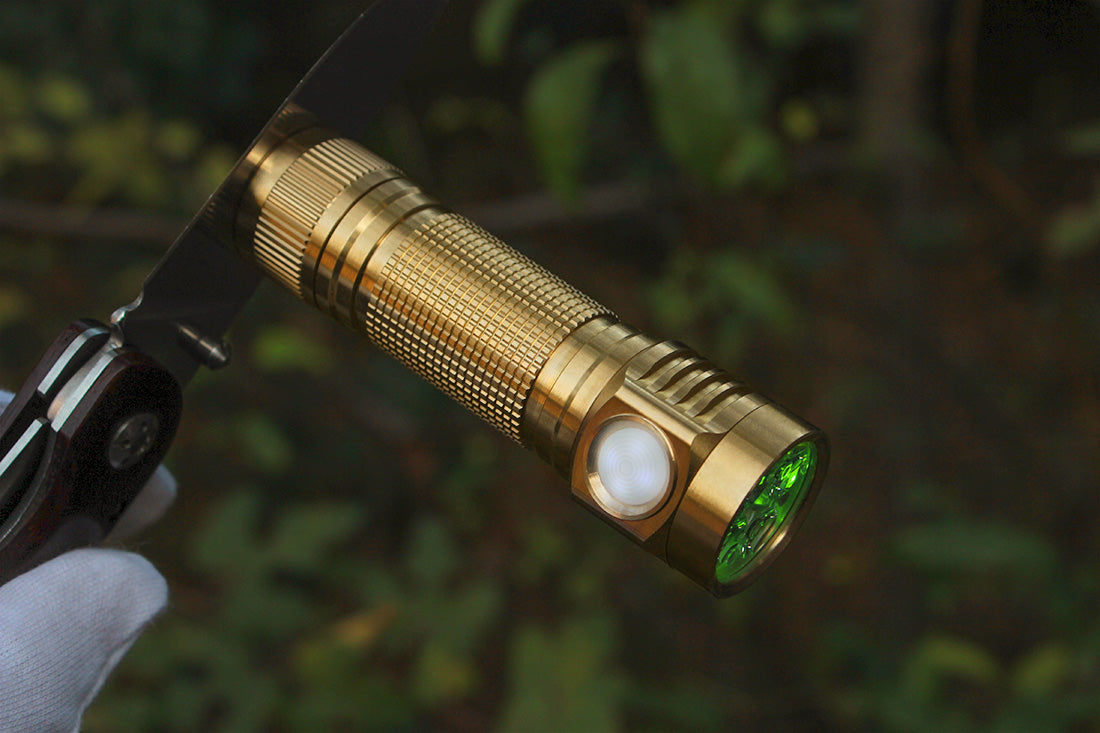 Emisar D4v2 Brass SST20 4000K 95CRI High Power LED Flashlight