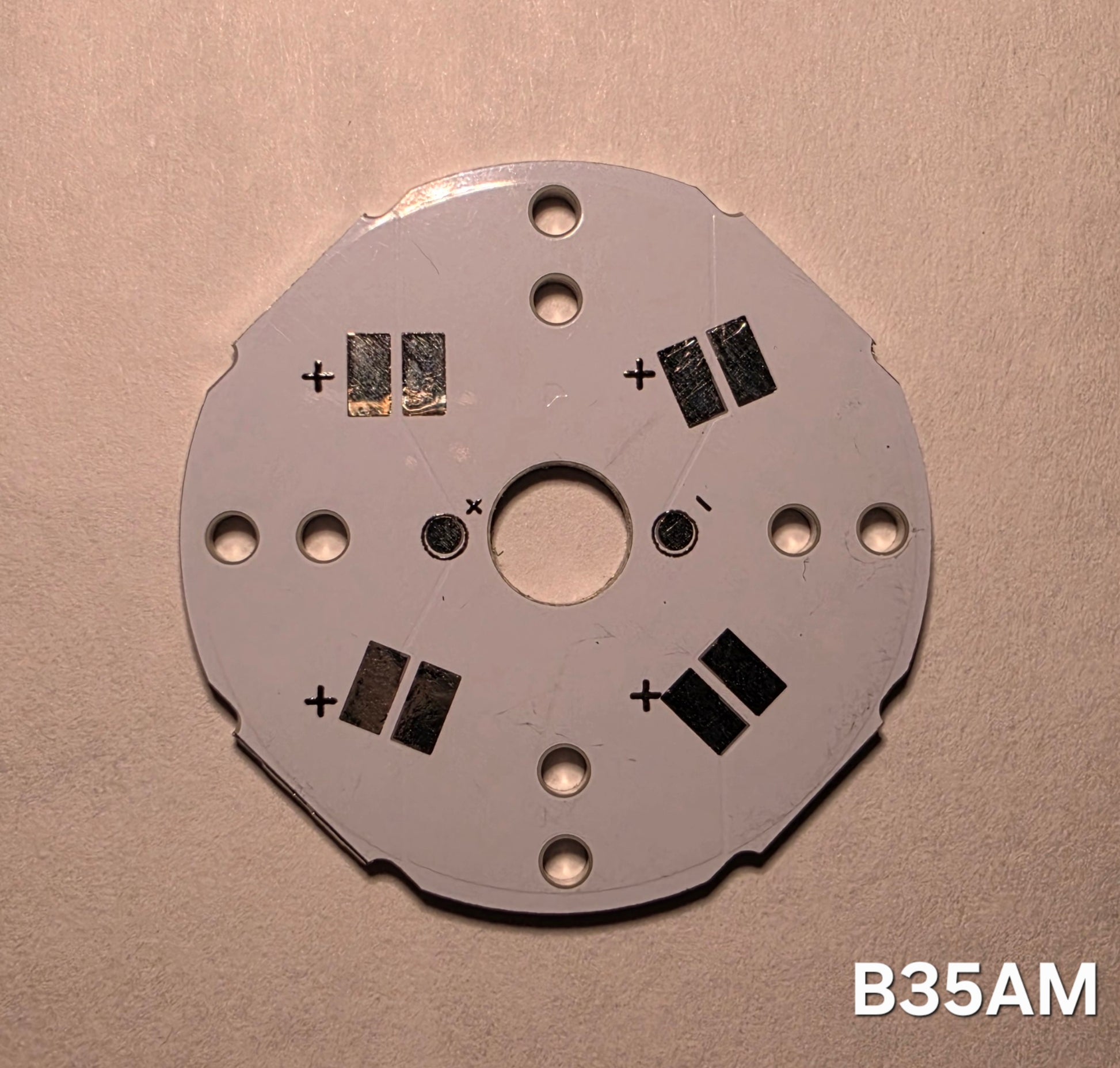 Emisar Noctigon XP Raw MCPCB/AUX Custom D4SV2 2S2P B35AM ALUMINUM MCPCB (33 X 1.5MM)