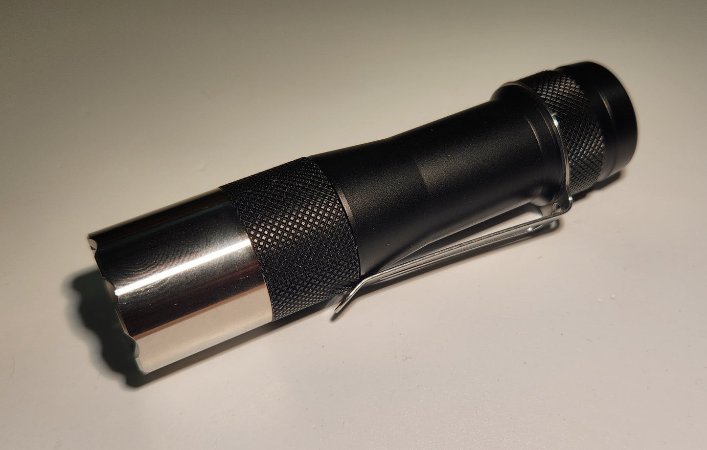 Lumintop FW1A Pro Titanium, Brass OR Aluminum Custom Led Flashlight BLACK W/SBT90.2