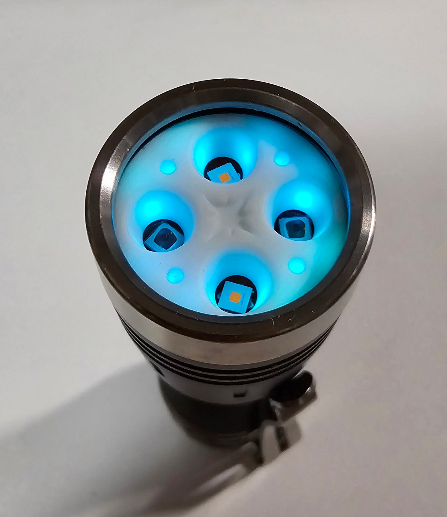 Noctigon KR4 2-CH Tint Ramping LED Flashlight "CUSTOM BUILT-TO-ORDER"