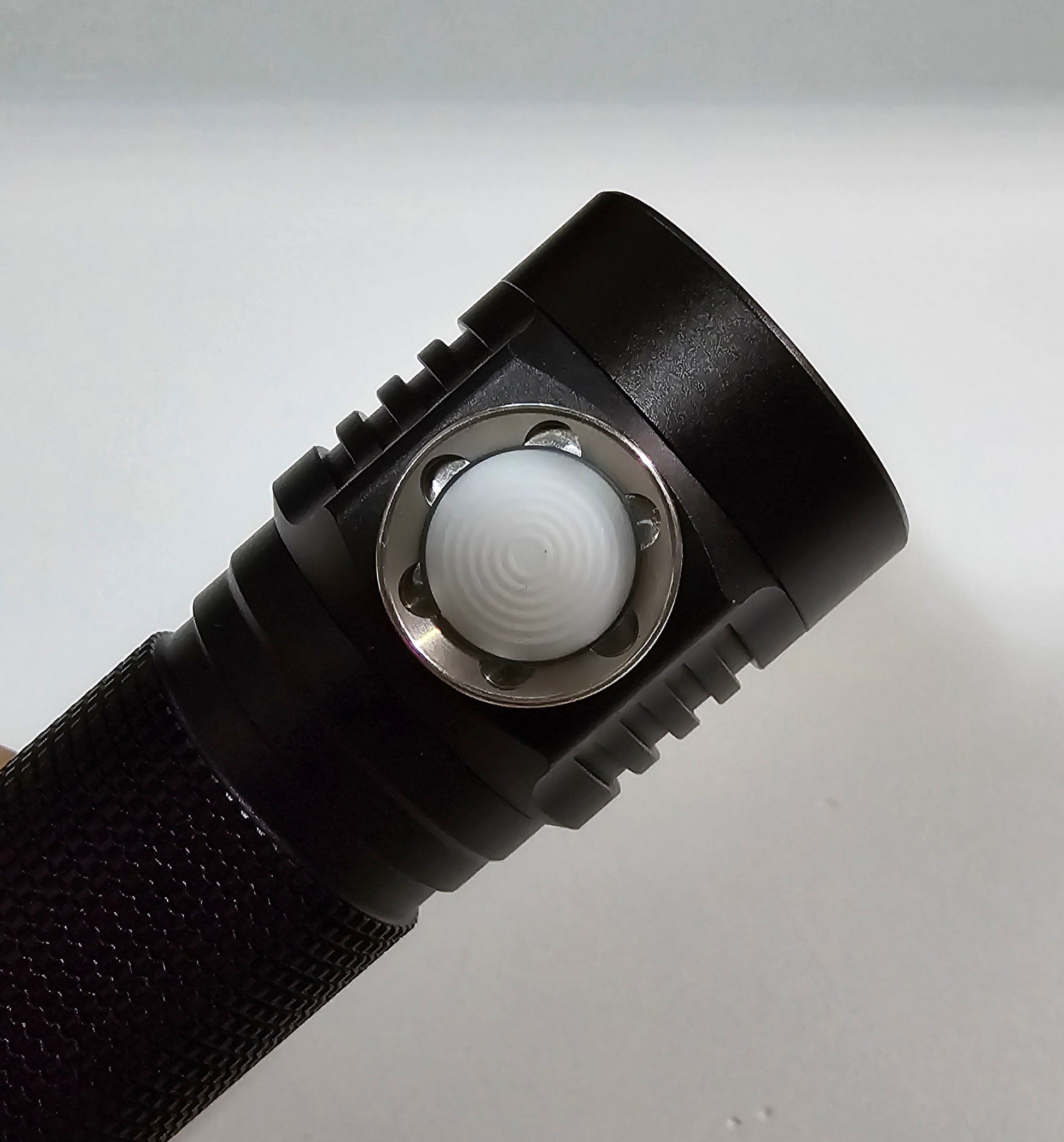 Emisar D4v2 Quad High Power LED Flashlight *CUSTOM BUILD-TO-ORDER*