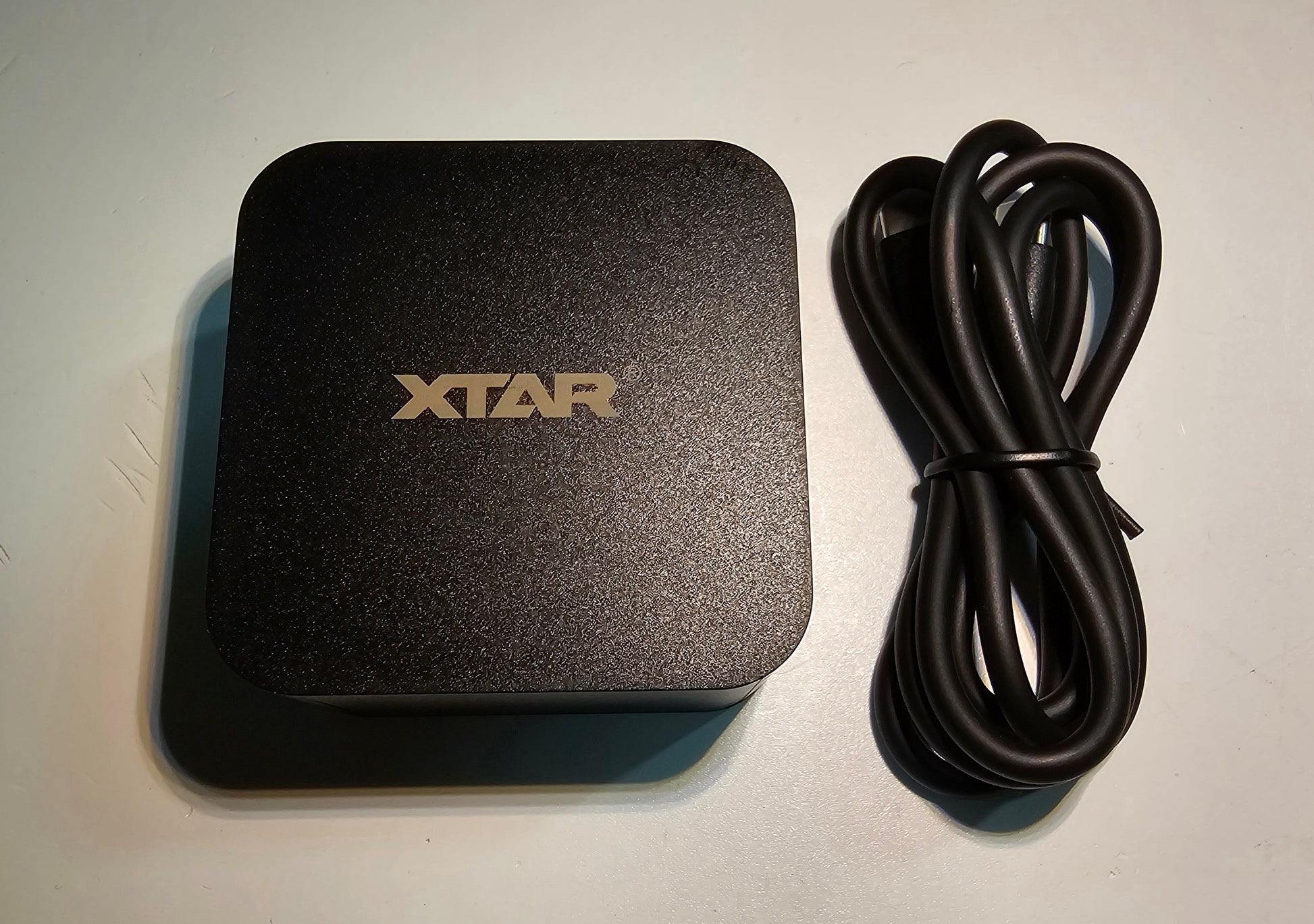 XTAR VC8S Intelligent and multifunctional Battery Charger