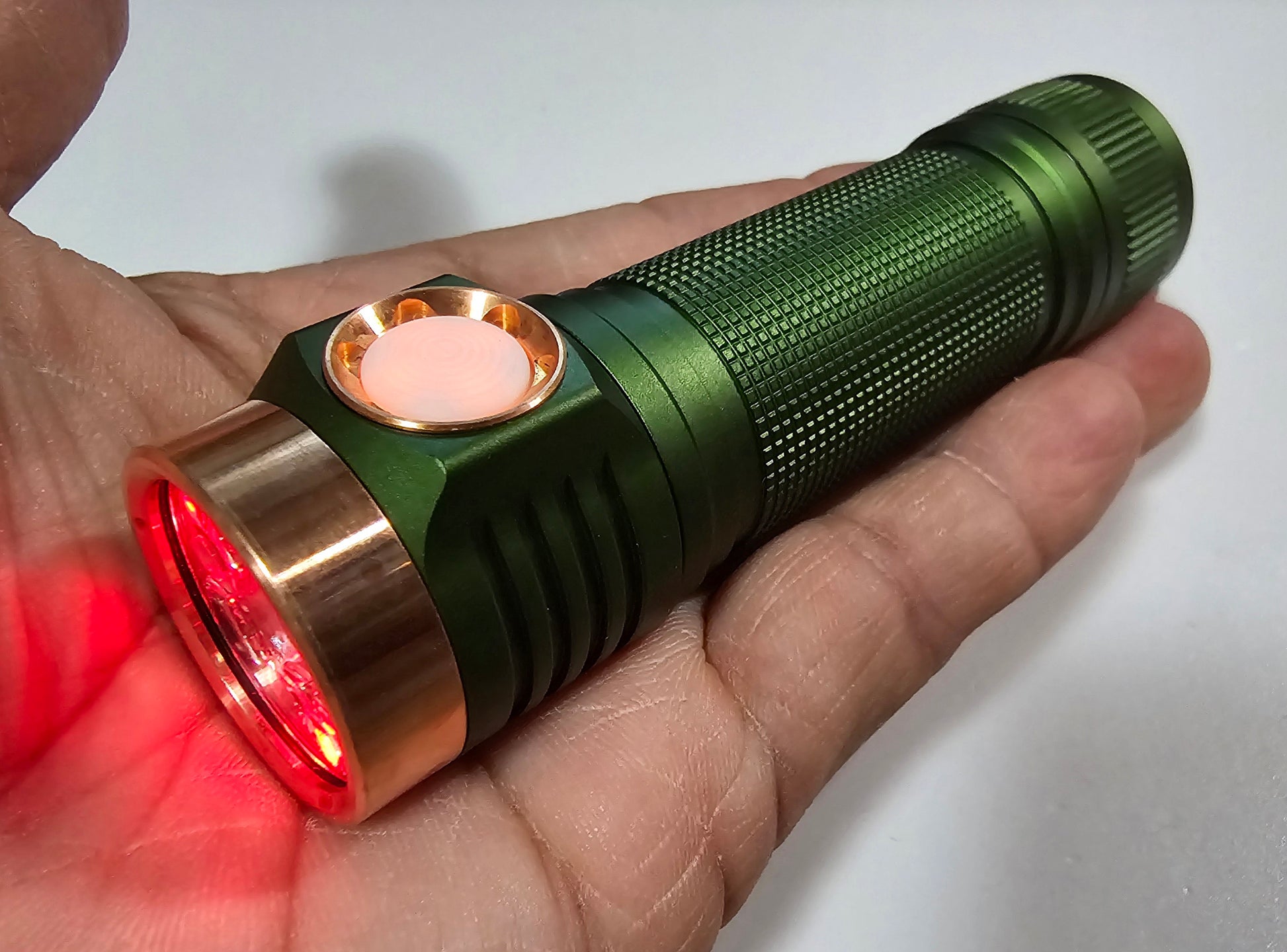 Emisar D4K 21700 High Power EDC Flashlight *CUSTOM BUILT-TO-ORDER*