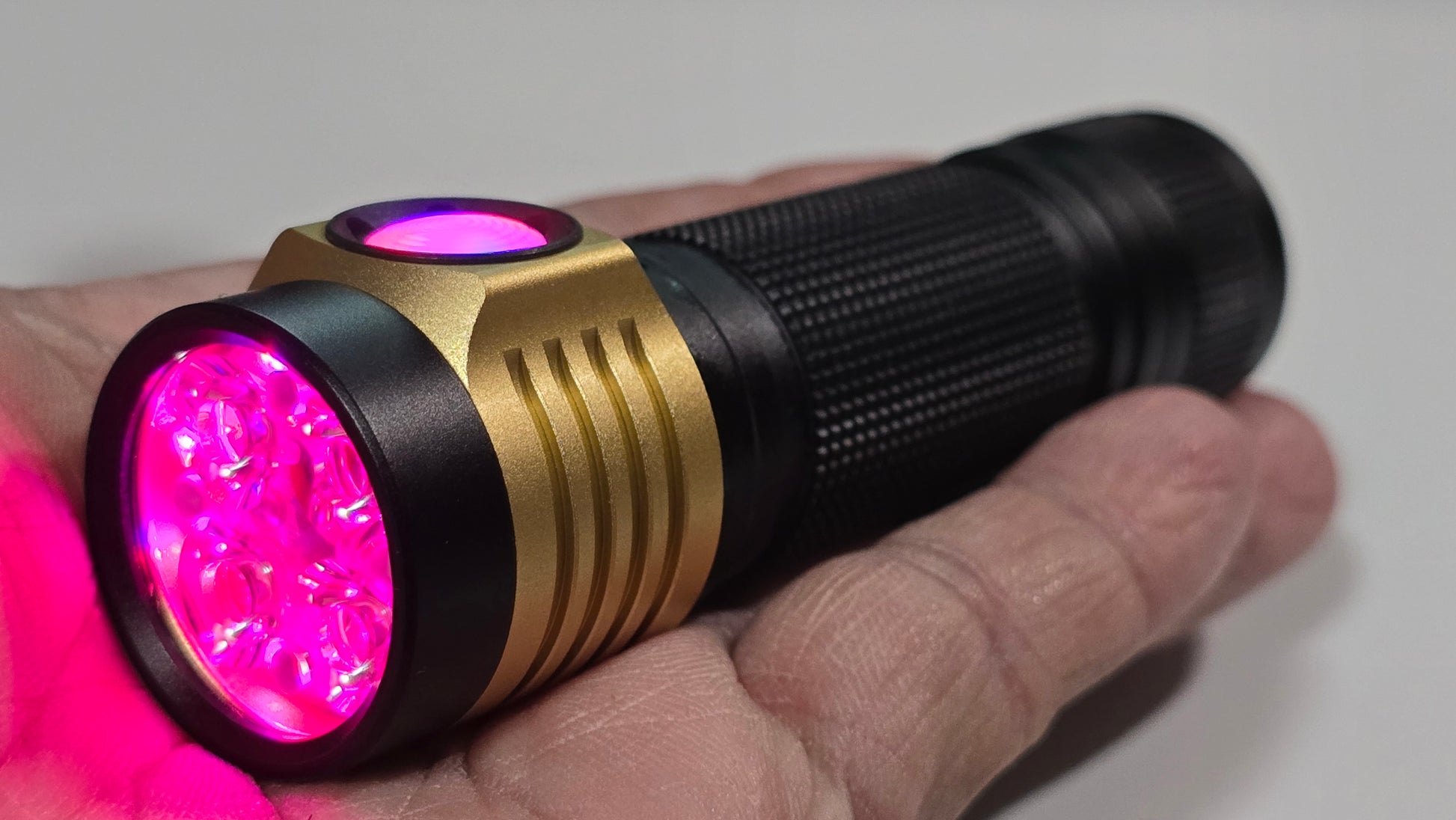 Emisar D4v2 High Power LED Flashlight *CUSTOM BUILD-TO-ORDER*