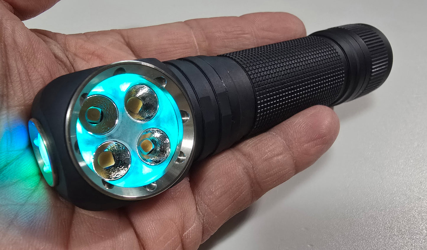 Emisar DW4K 21700 Right Angle LED Flashlight *CUSTOM BUILT-TO-ORDER*