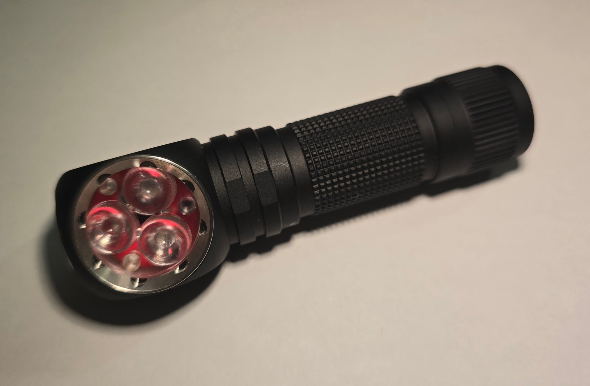 Emisar DW3AA AA/14500 Premium Compact LED Flashlight *CUSTOM BUILT-TO-ORDER* BLACK