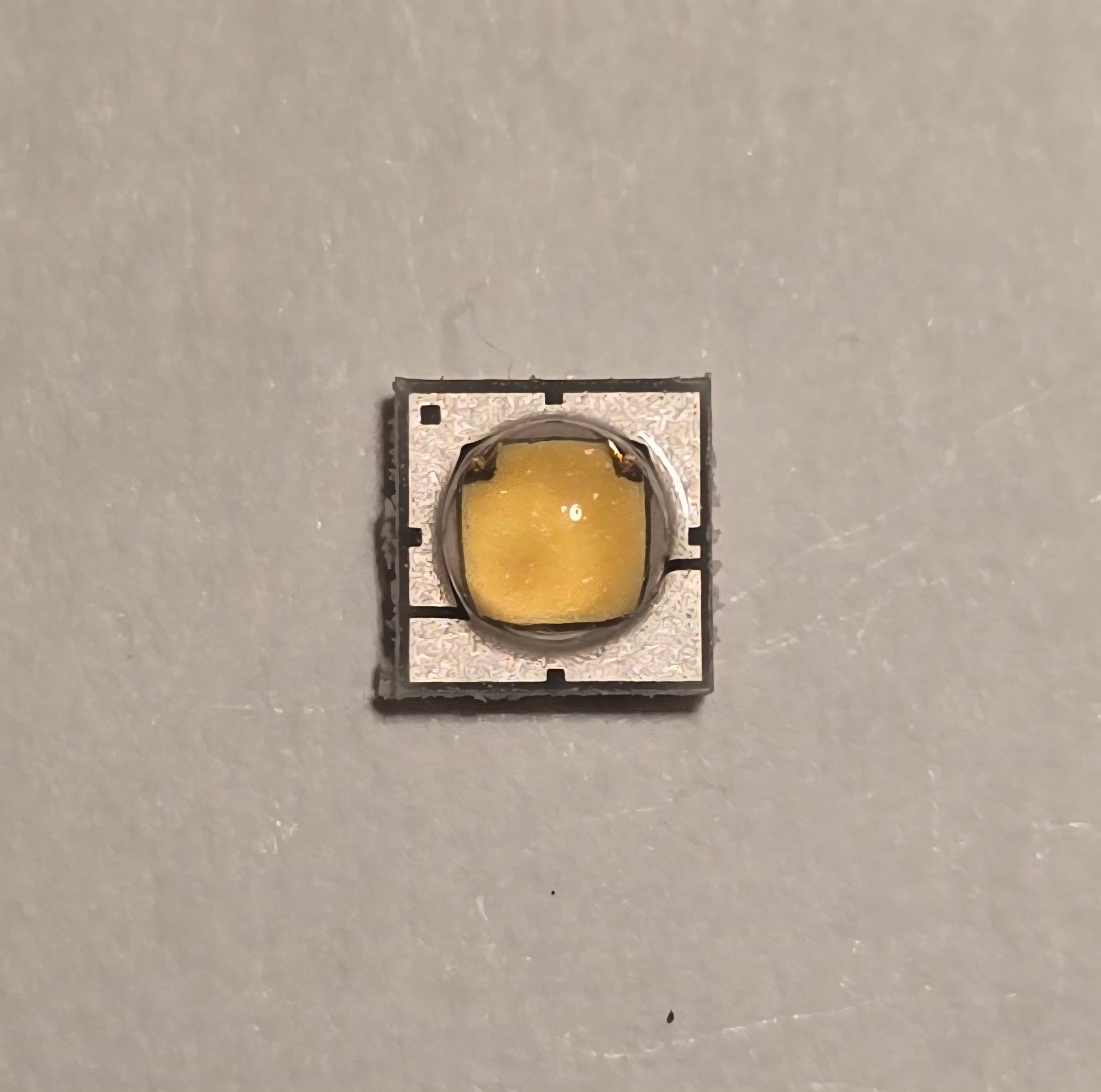 LUMINUS RAW LEDS