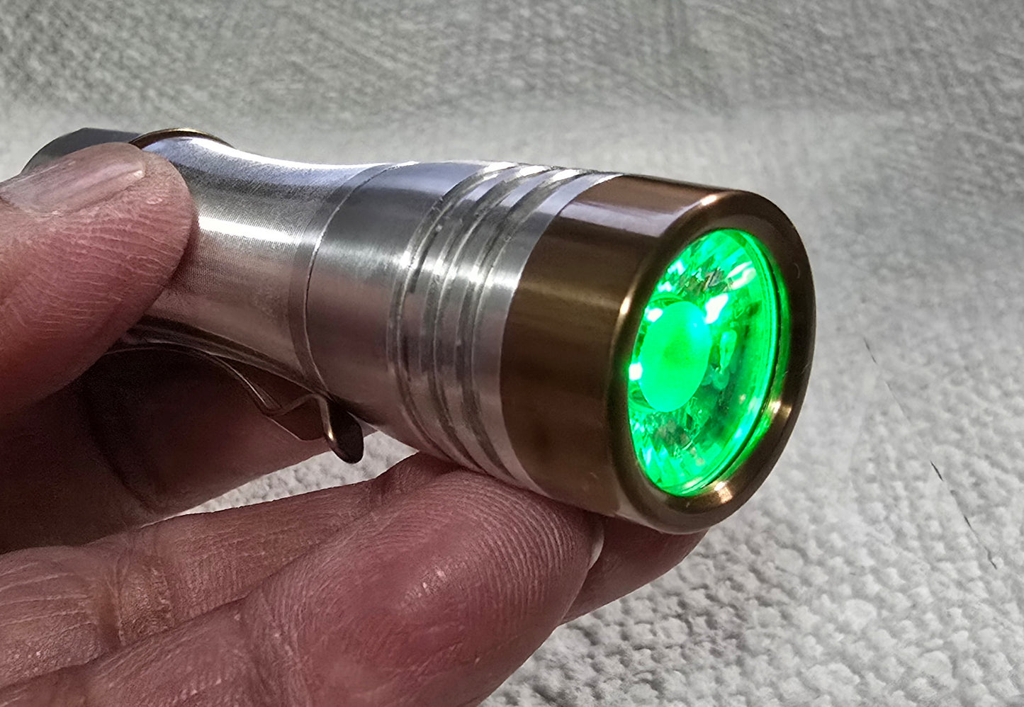 Noctigon KR1AA v1 14500/AA Custom LED Flashlight