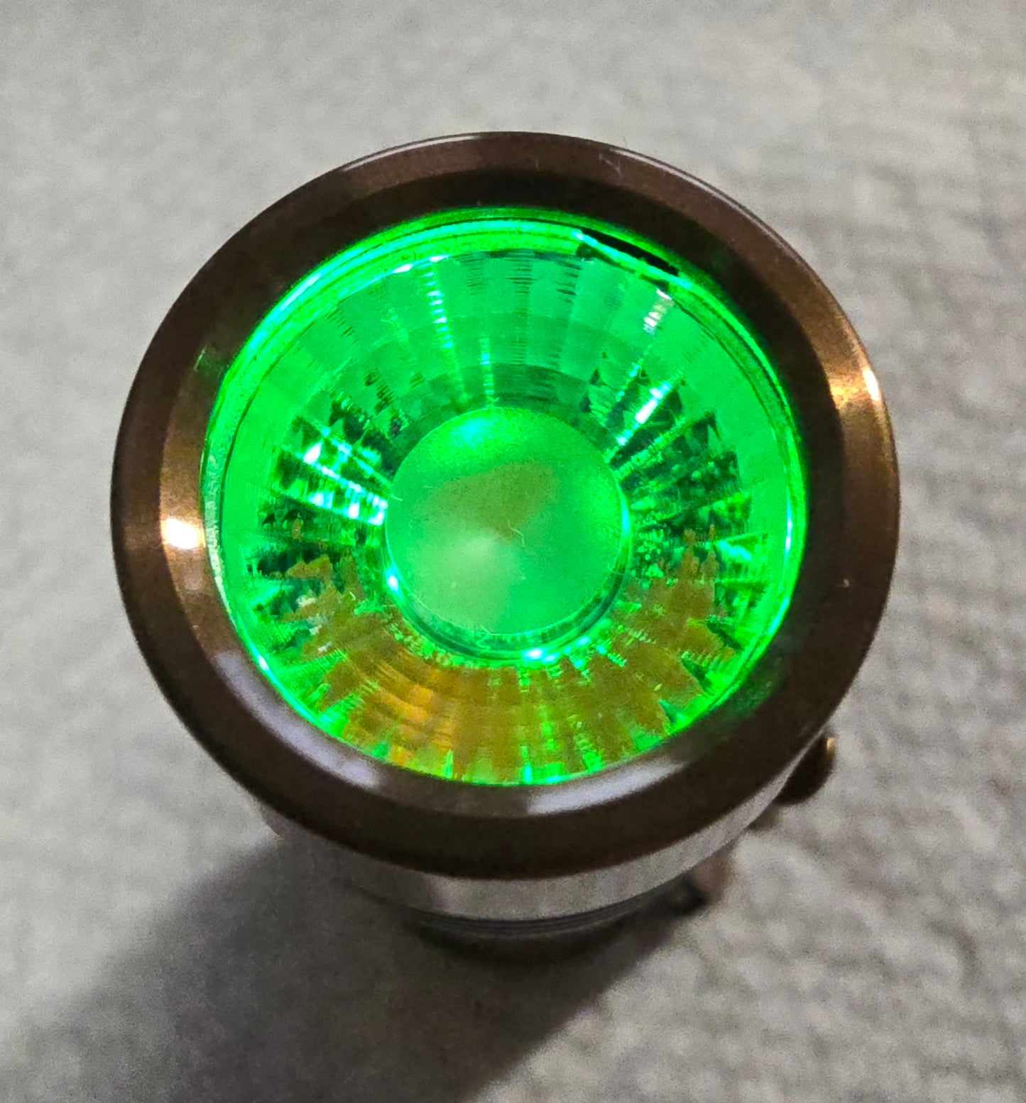 Noctigon KR1AA v1 14500/AA Custom LED Flashlight