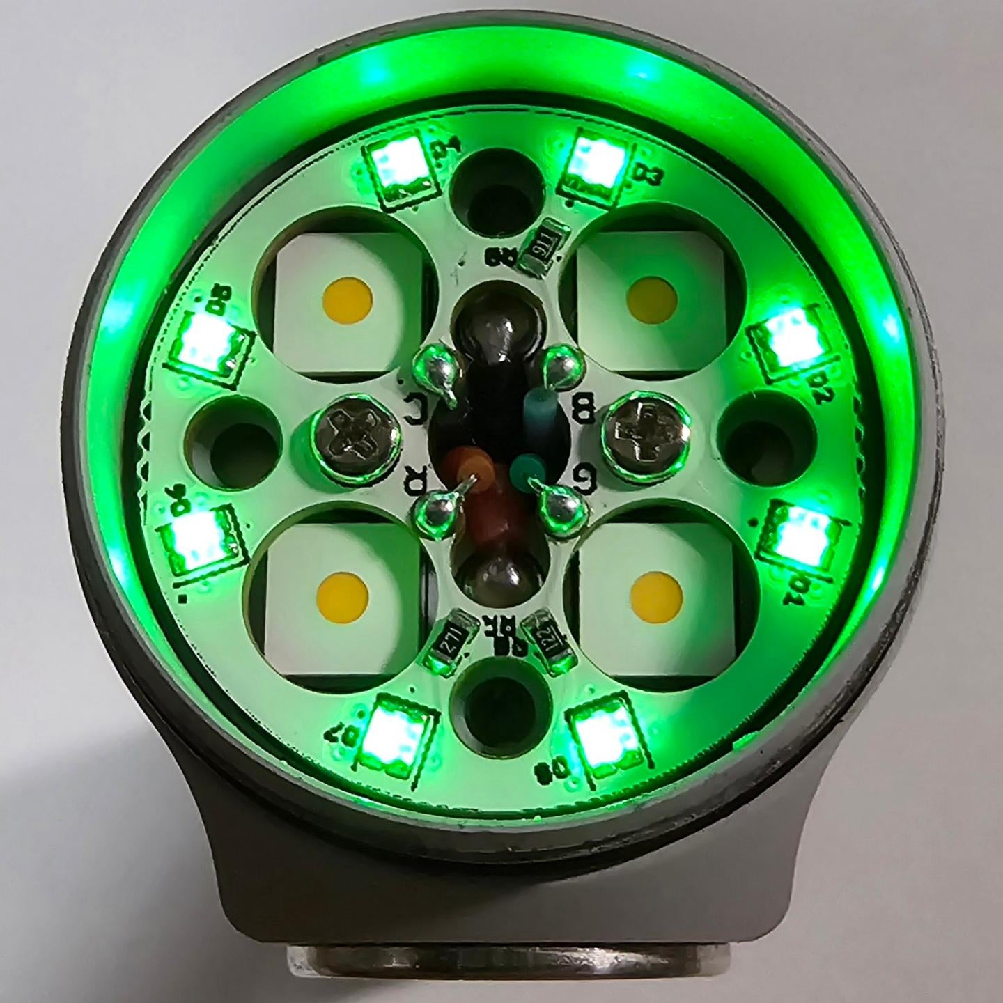 Emisar D4V2 18650 QUAD FFL505A/SQ3 *CUSTOM* GREEN W PRESSED SWITCH RING