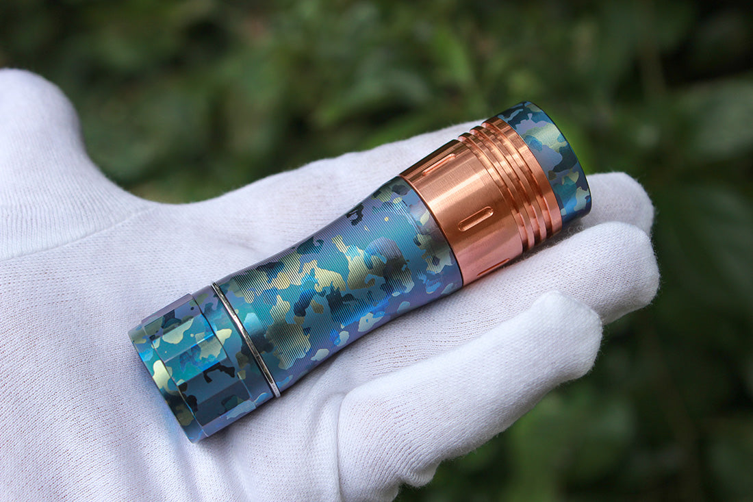 Noctigon KR4 Titanium 5050SMD 2-Channel High Power Led Flashlight