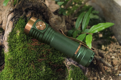 Emisar DA1k 21700 LED Flashlight W/Lume X1 Driver