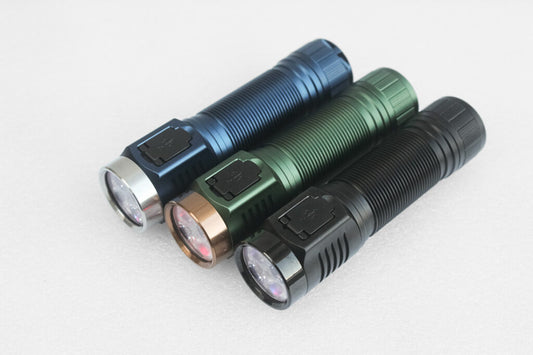 Emisar D4Kc 21700 Led Flashlight with Built-in USB-C Charging
