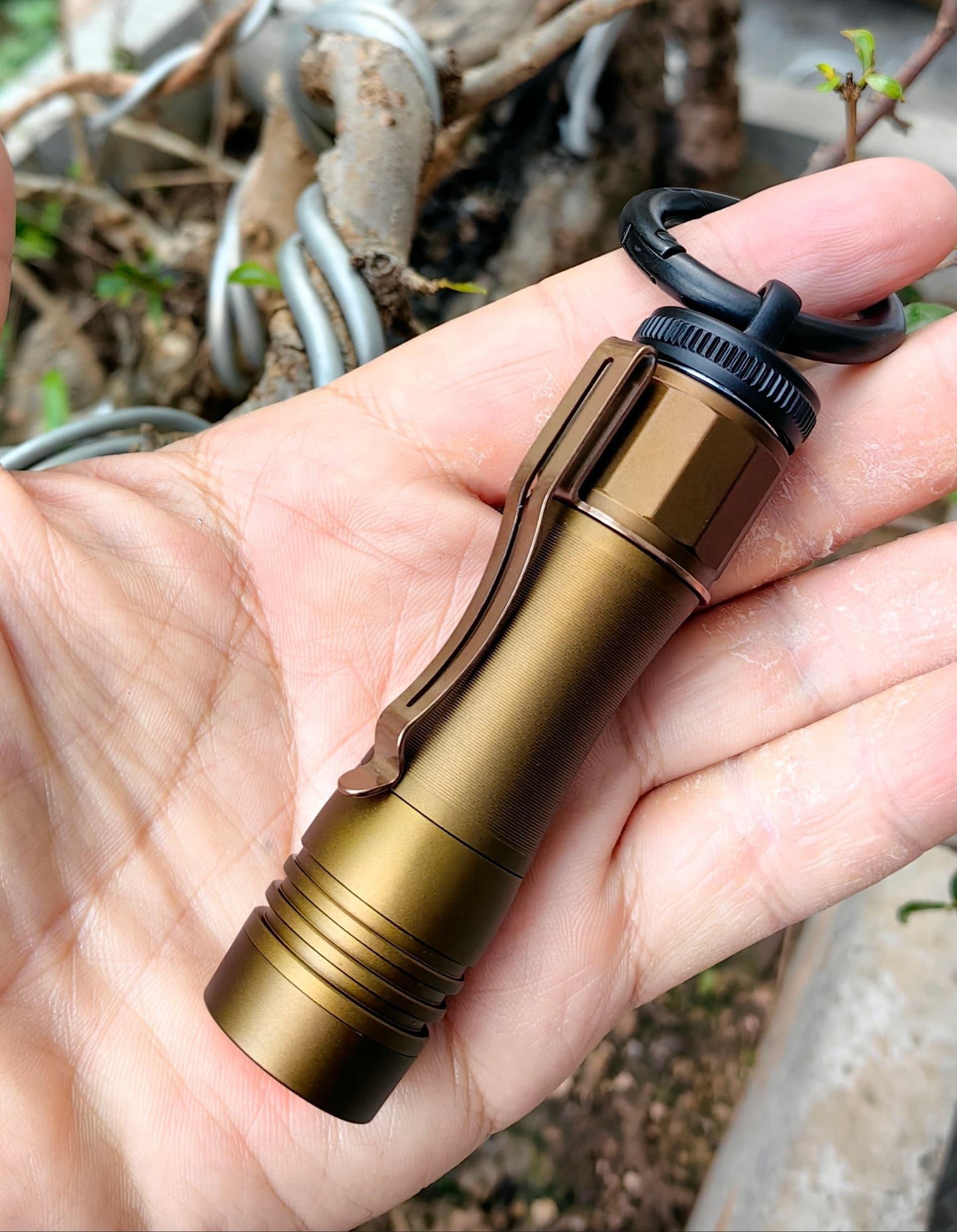 Noctigon KR1AA 14500/AA Custom LED Flashlight