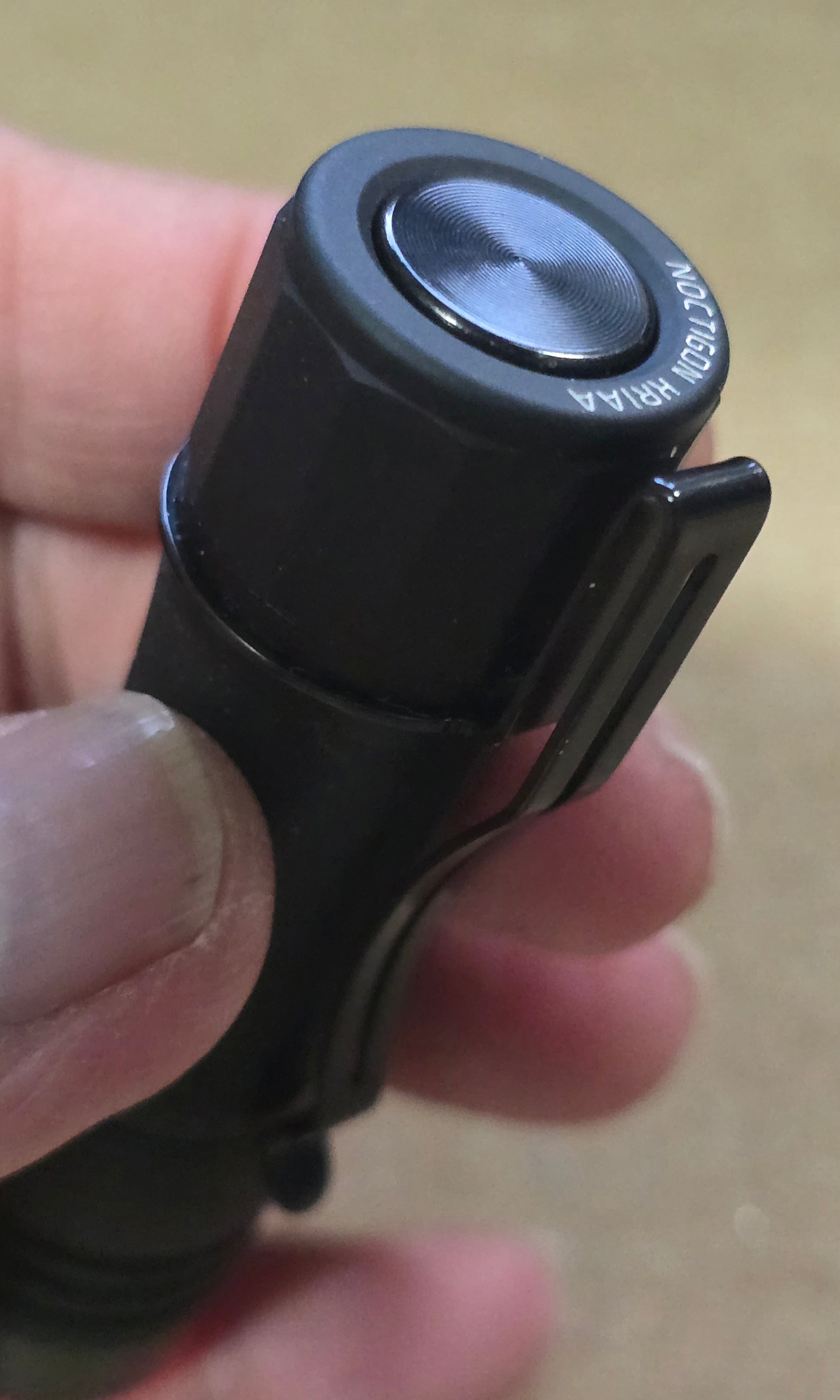 Noctigon KR1AA V1/V2 14500/AA Custom LED Flashlight