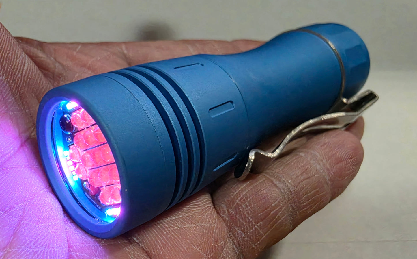 Notigon KR4 17 x LED " MEGA MULE" High Power LED Flashlight CYAN
