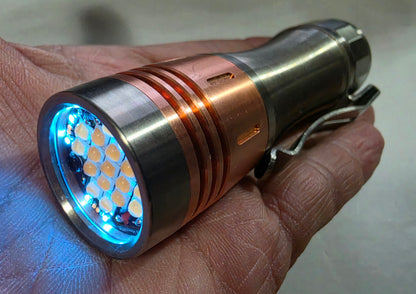 Noctigon KR4 Titanium 17 x LED " MEGA MULE" High Power LED Flashlight