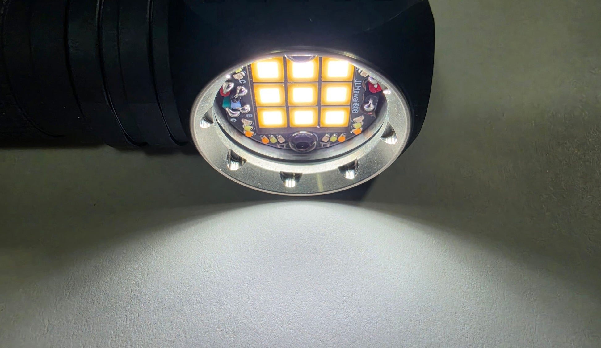 Emisar DW3AA "MEGA" 9 x LED Mule Right Angle Flashlight/Work light