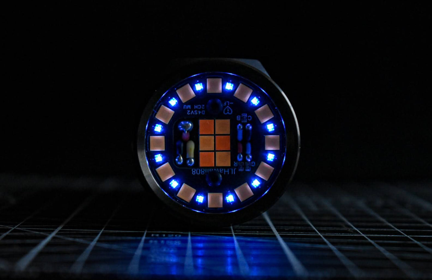 Emisar D4SV2 18 x LED Mule 2 Channel Tint Ramp *CUSTOM BUILT-TO-ORDER*