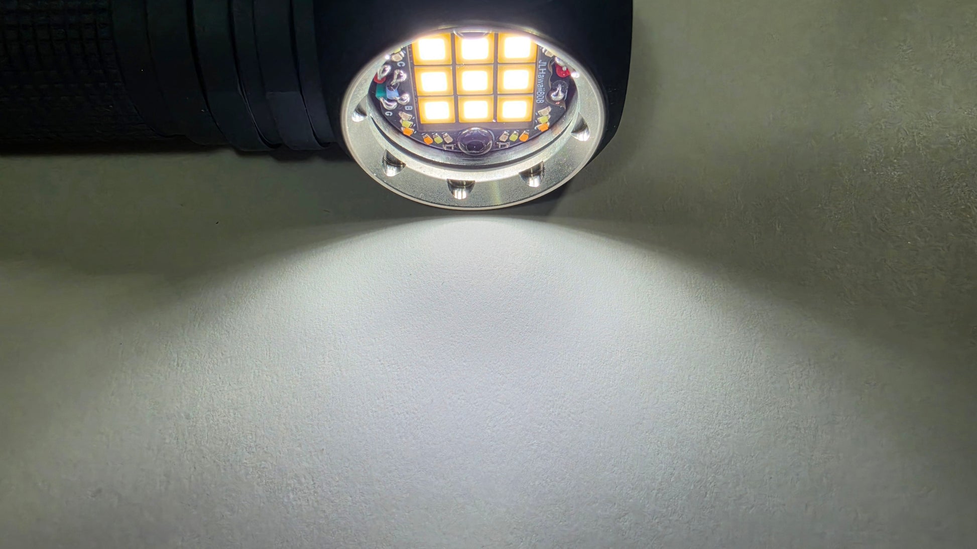 Emisar DW3AA "MEGA" 9 x LED Mule Right Angle Flashlight/Work light