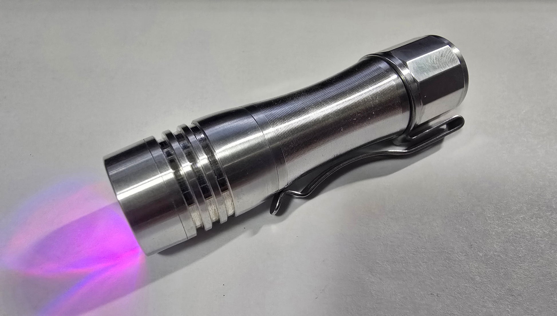 Noctigon KR1AA v1 14500/AA Custom LED Flashlight